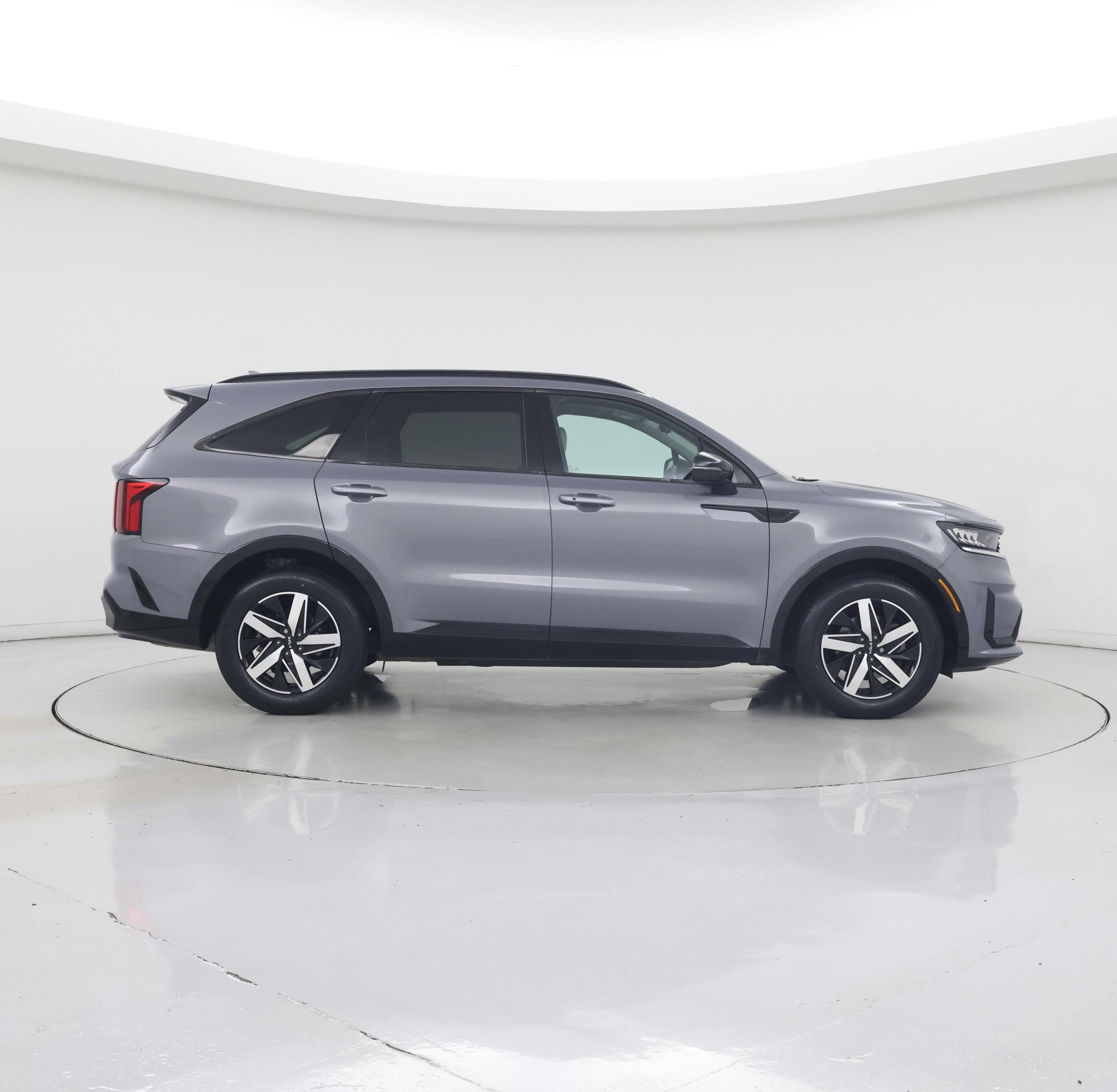 Thumbnail: 2023 Kia Sorento - 7