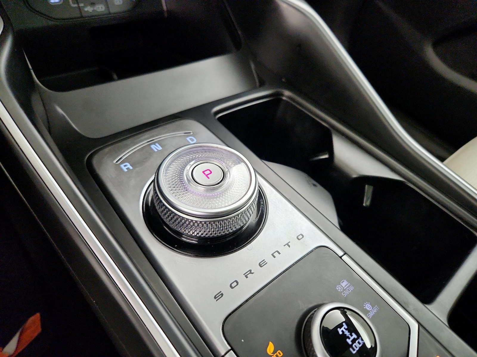 2025 Kia Sorento EX Hybrid - Photo 19