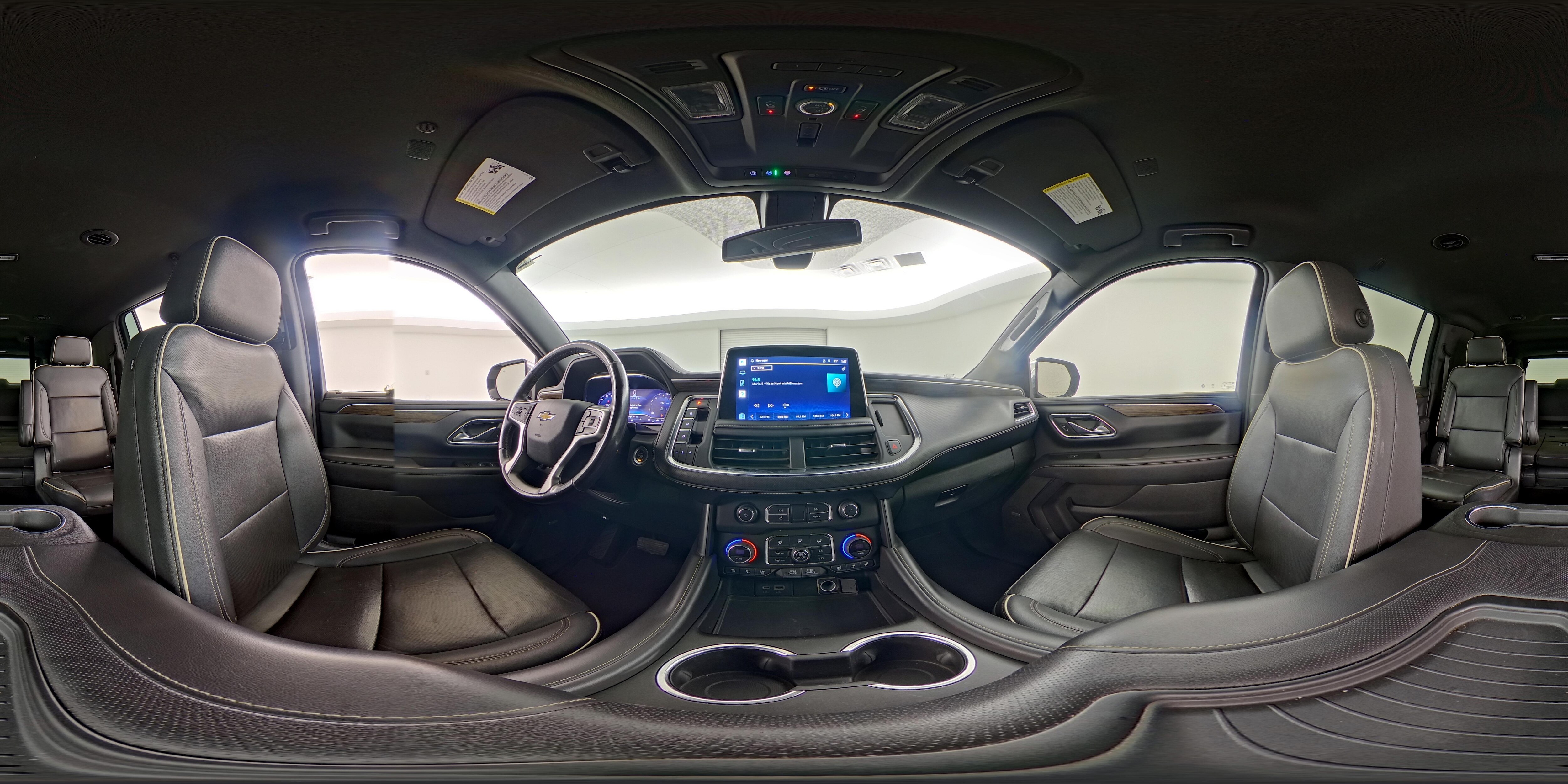 2022 Chevrolet Suburban Premier - Photo 26