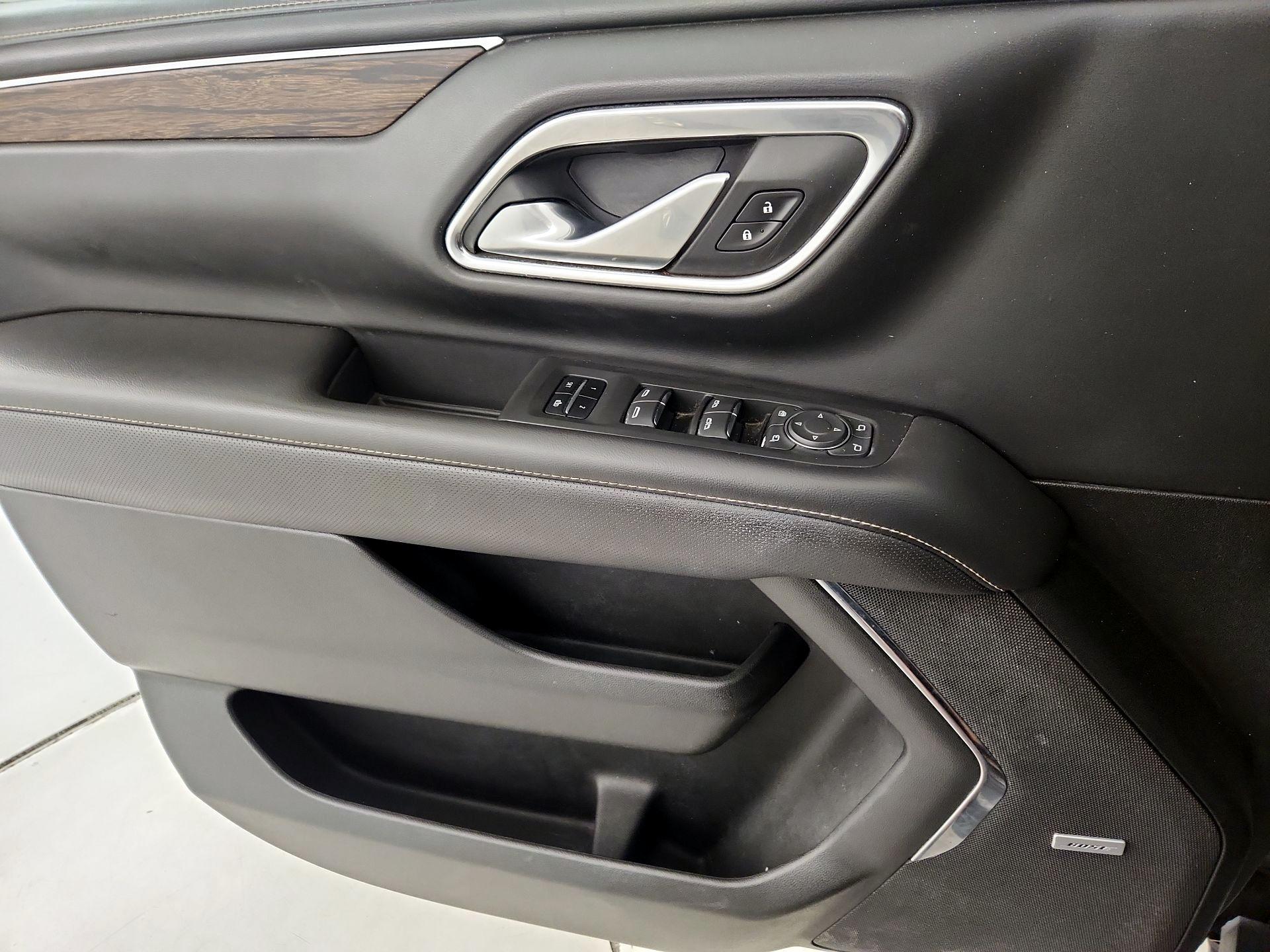 Thumbnail: 2022 Chevrolet Suburban - 12