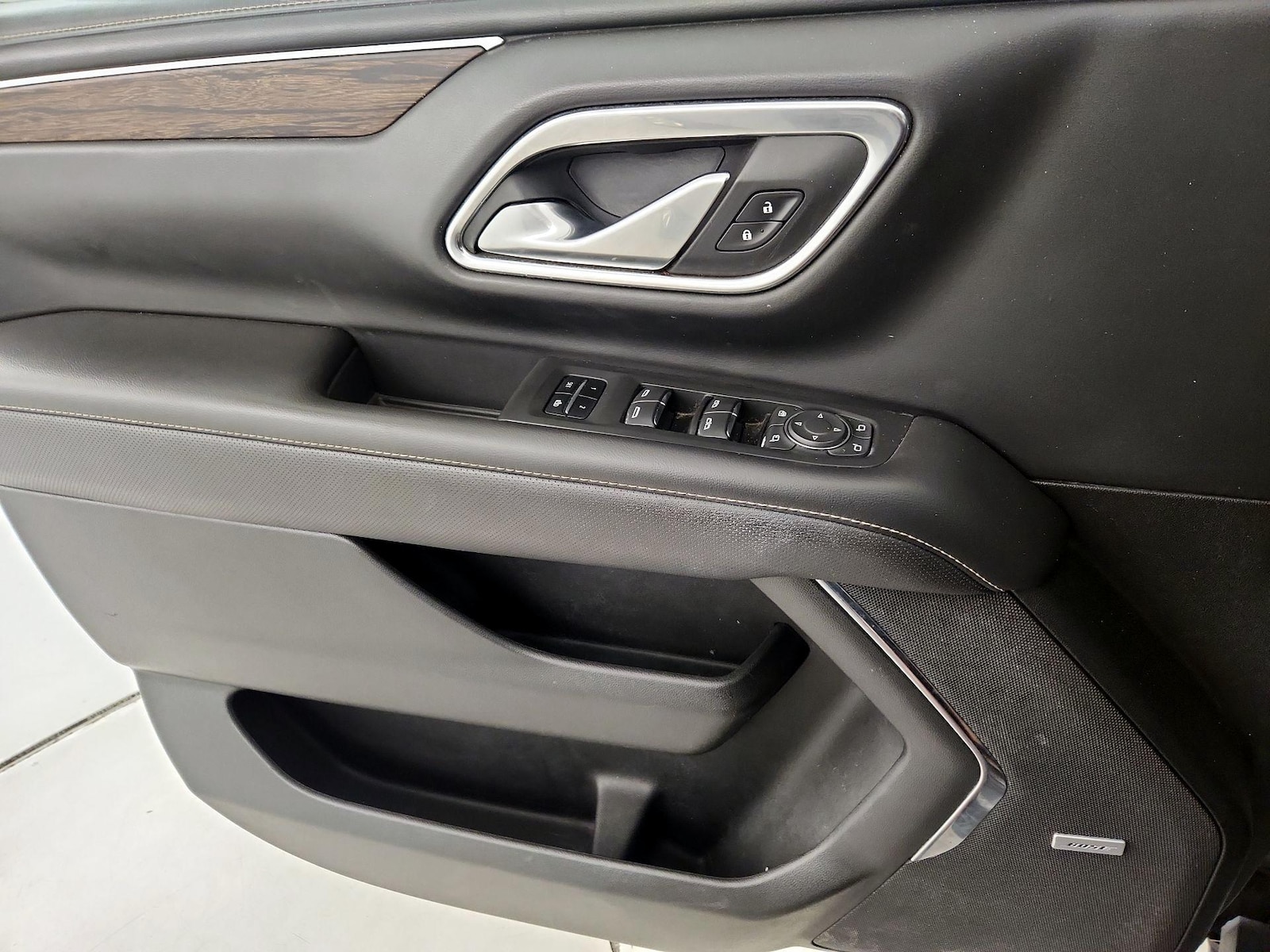 2022 Chevrolet Suburban Premier - Photo 13