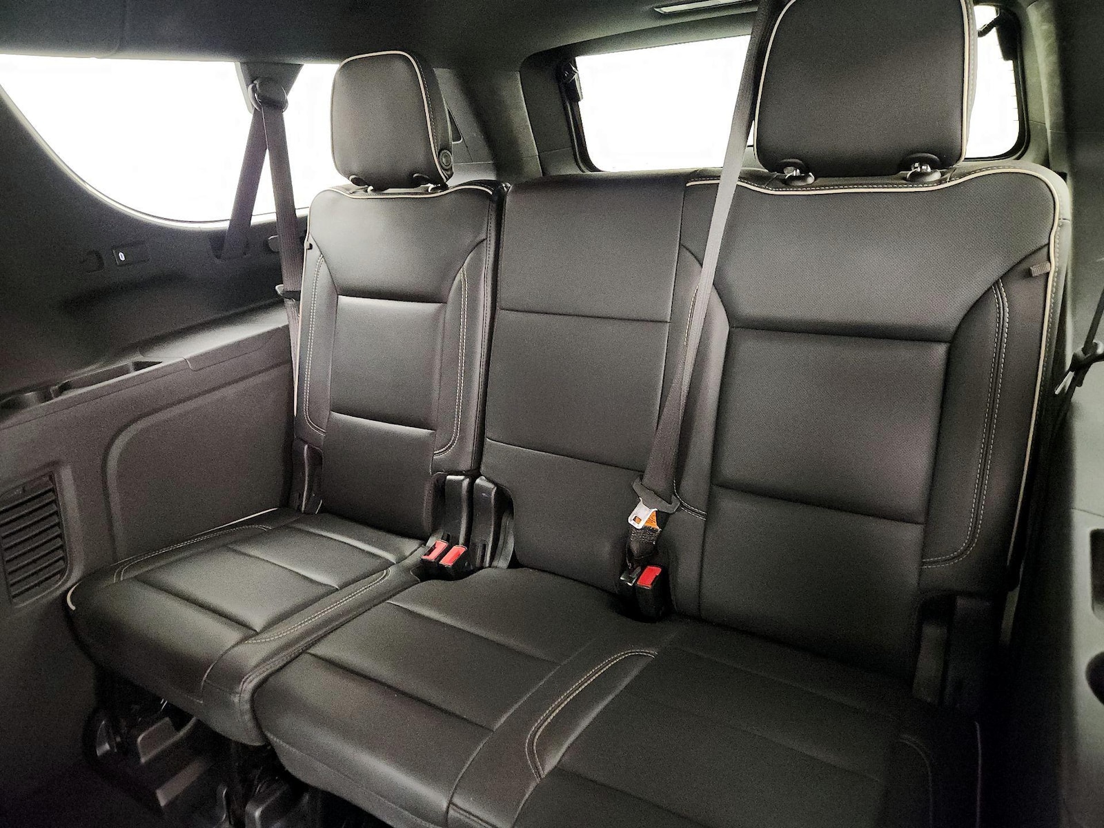 2022 Chevrolet Suburban Premier - Photo 20