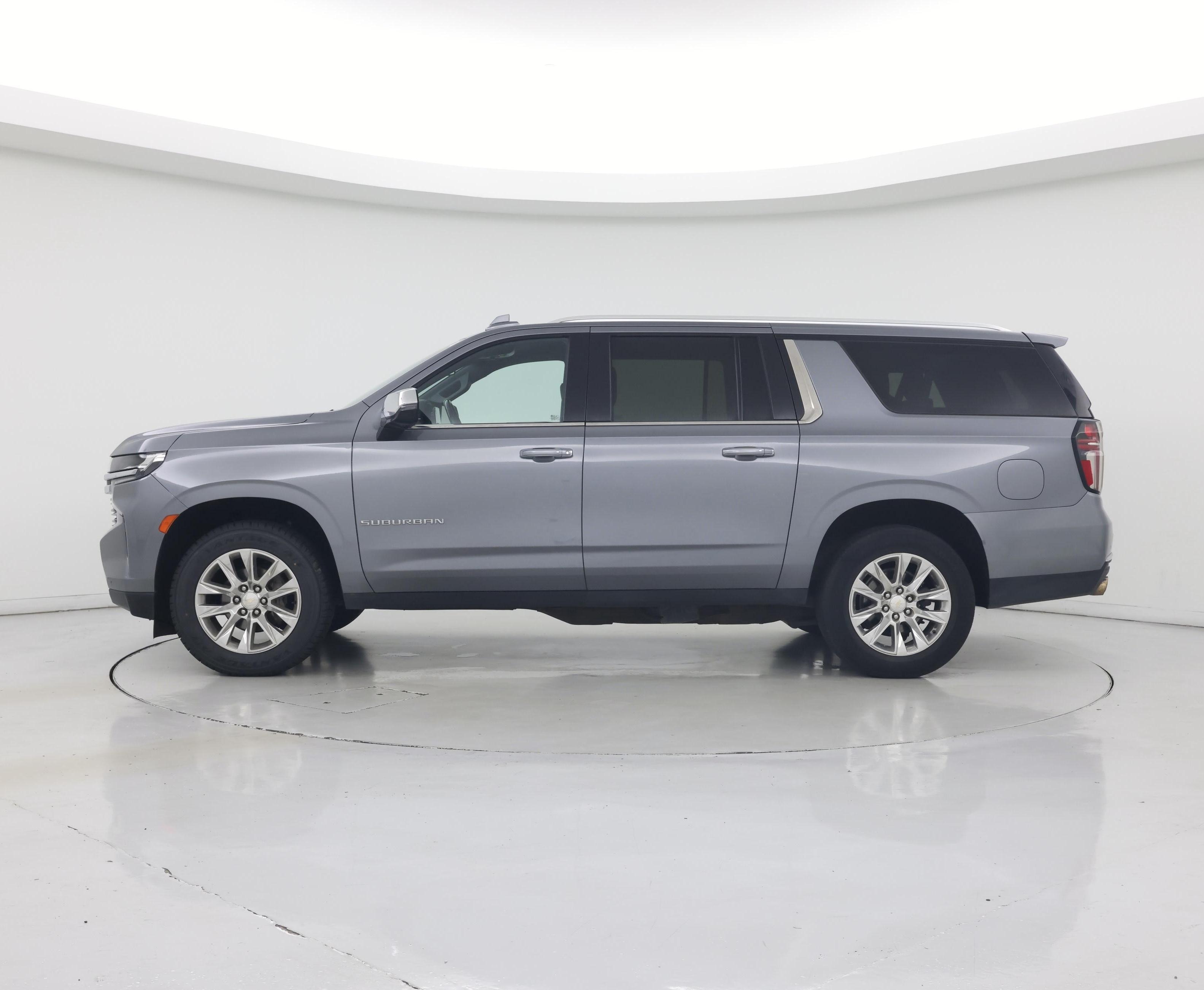 Thumbnail: 2022 Chevrolet Suburban - 3