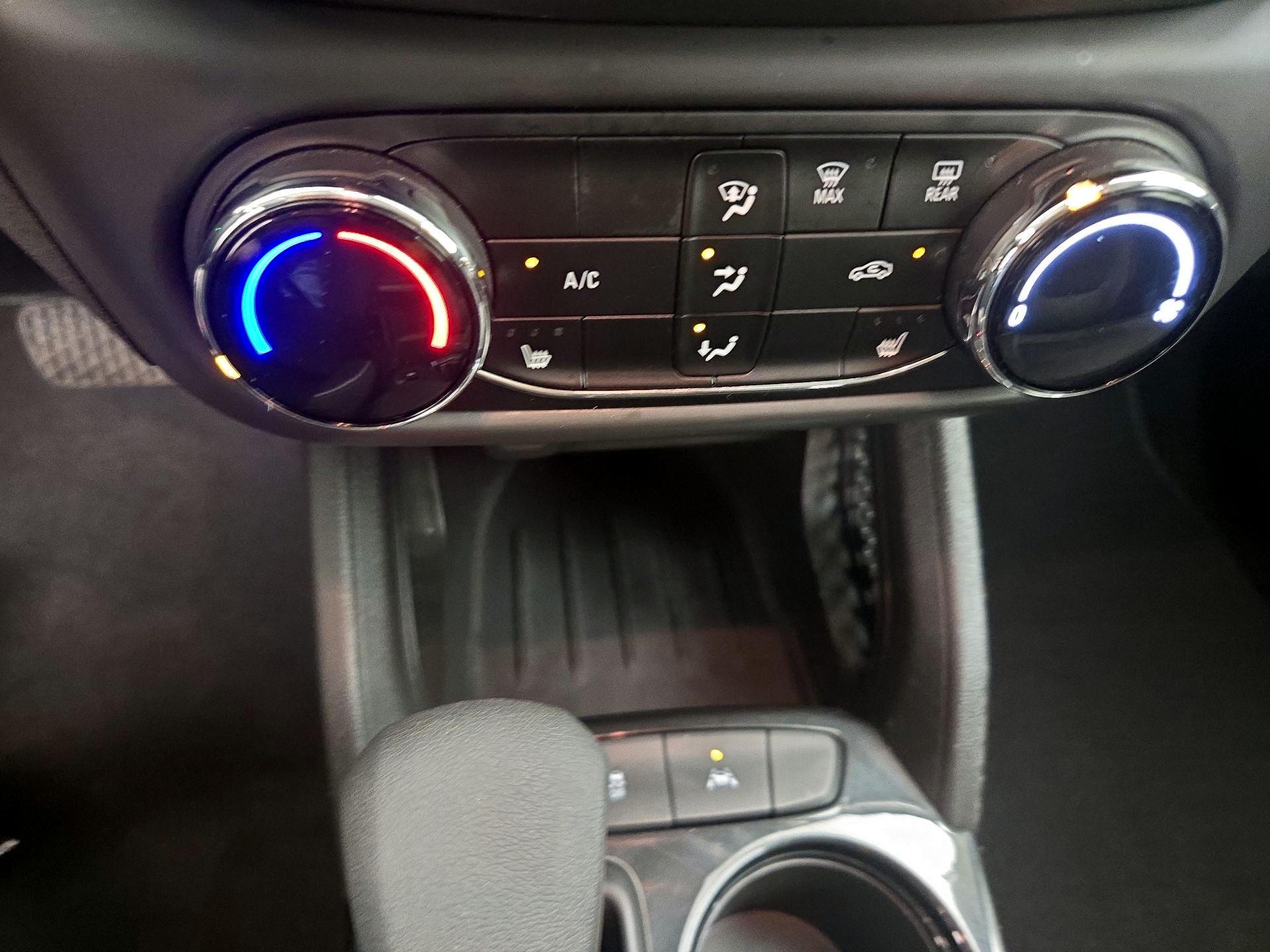 Thumbnail: 2023 Chevrolet TrailBlazer - 16