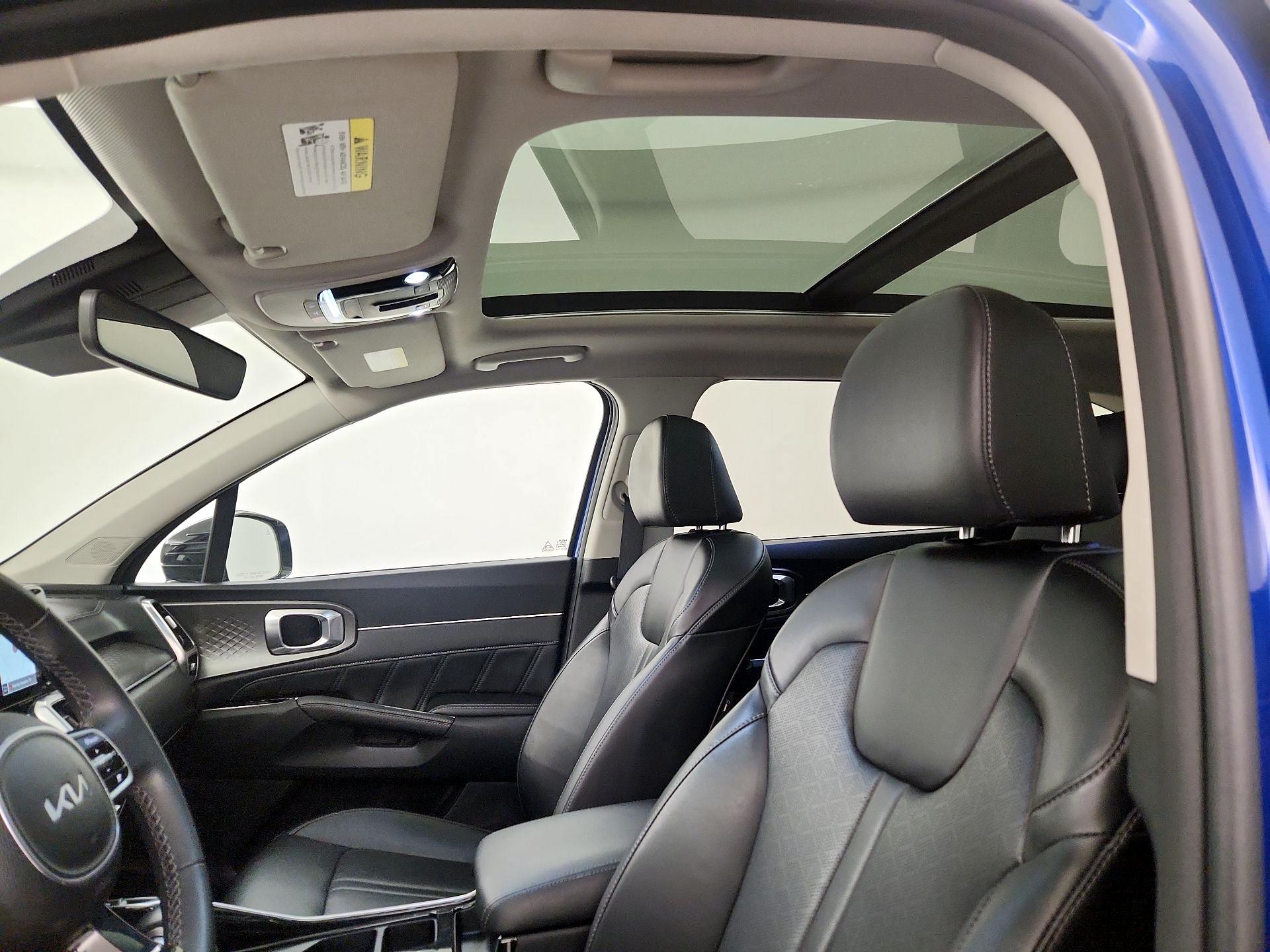 Thumbnail: 2023 Kia Sorento - 20
