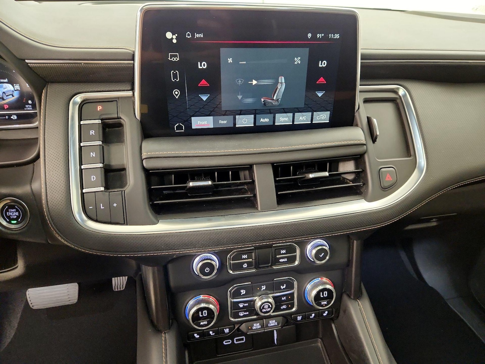 2022 GMC Yukon XL AT4 - Photo 18