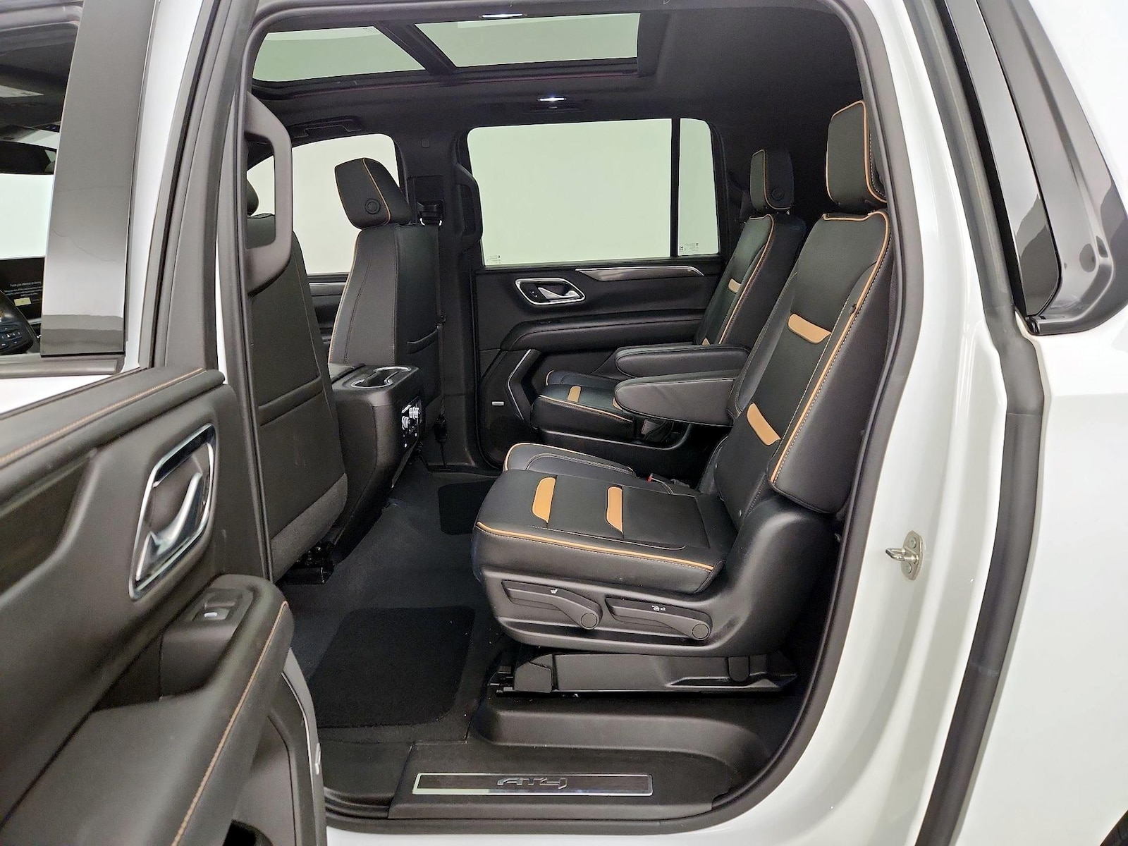 2022 GMC Yukon XL AT4 - Photo 22