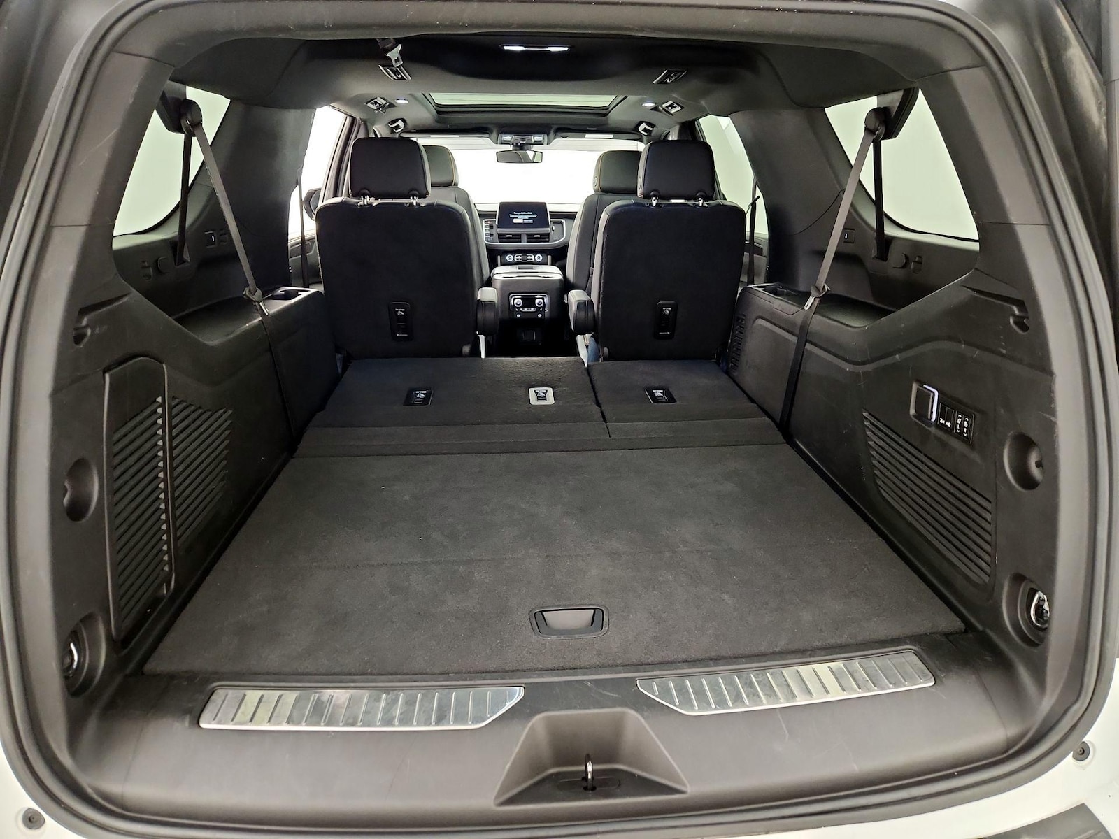 2022 GMC Yukon XL AT4 - Photo 25