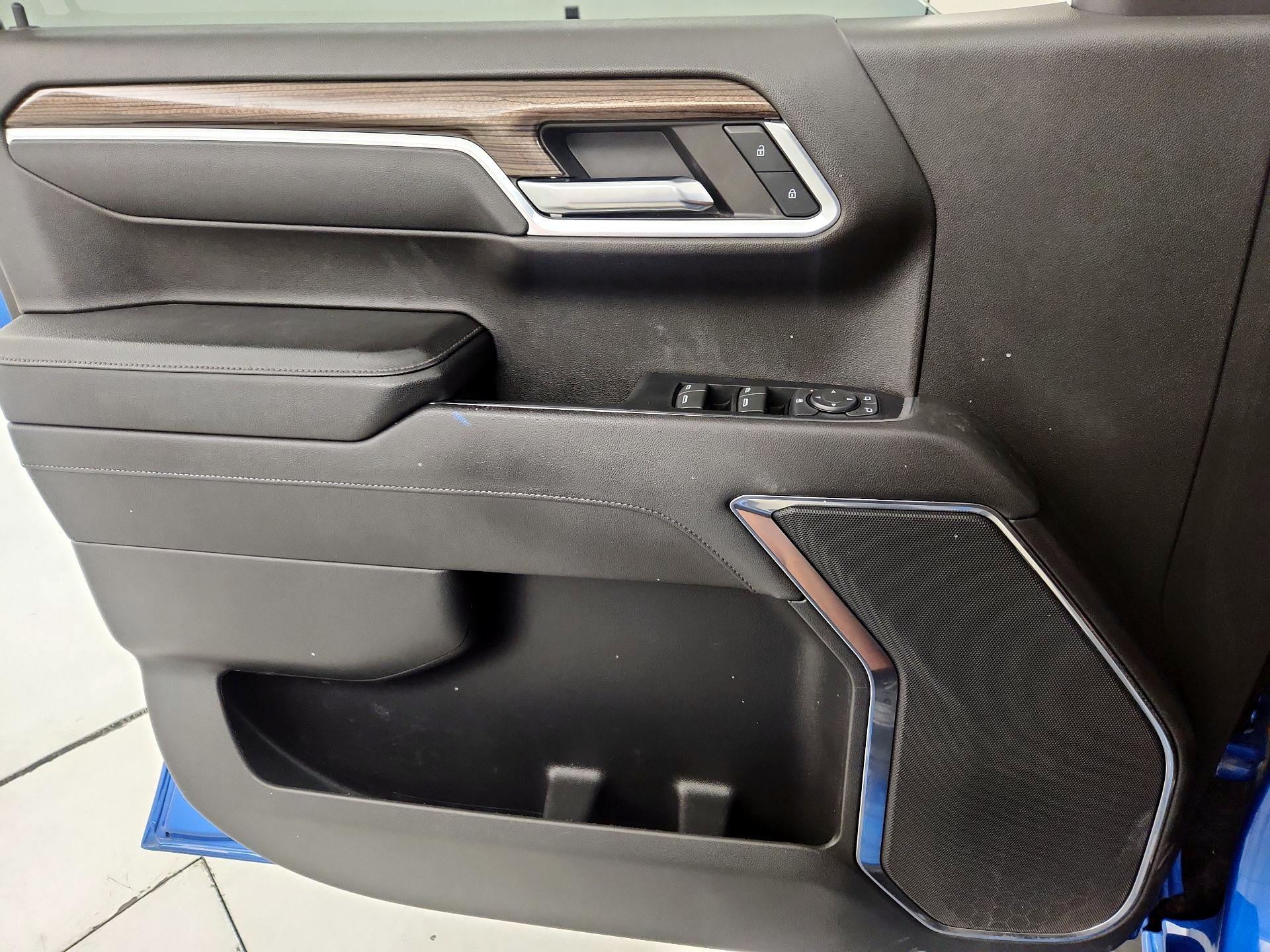 Thumbnail: 2023 Chevrolet Silverado 1500 - 12