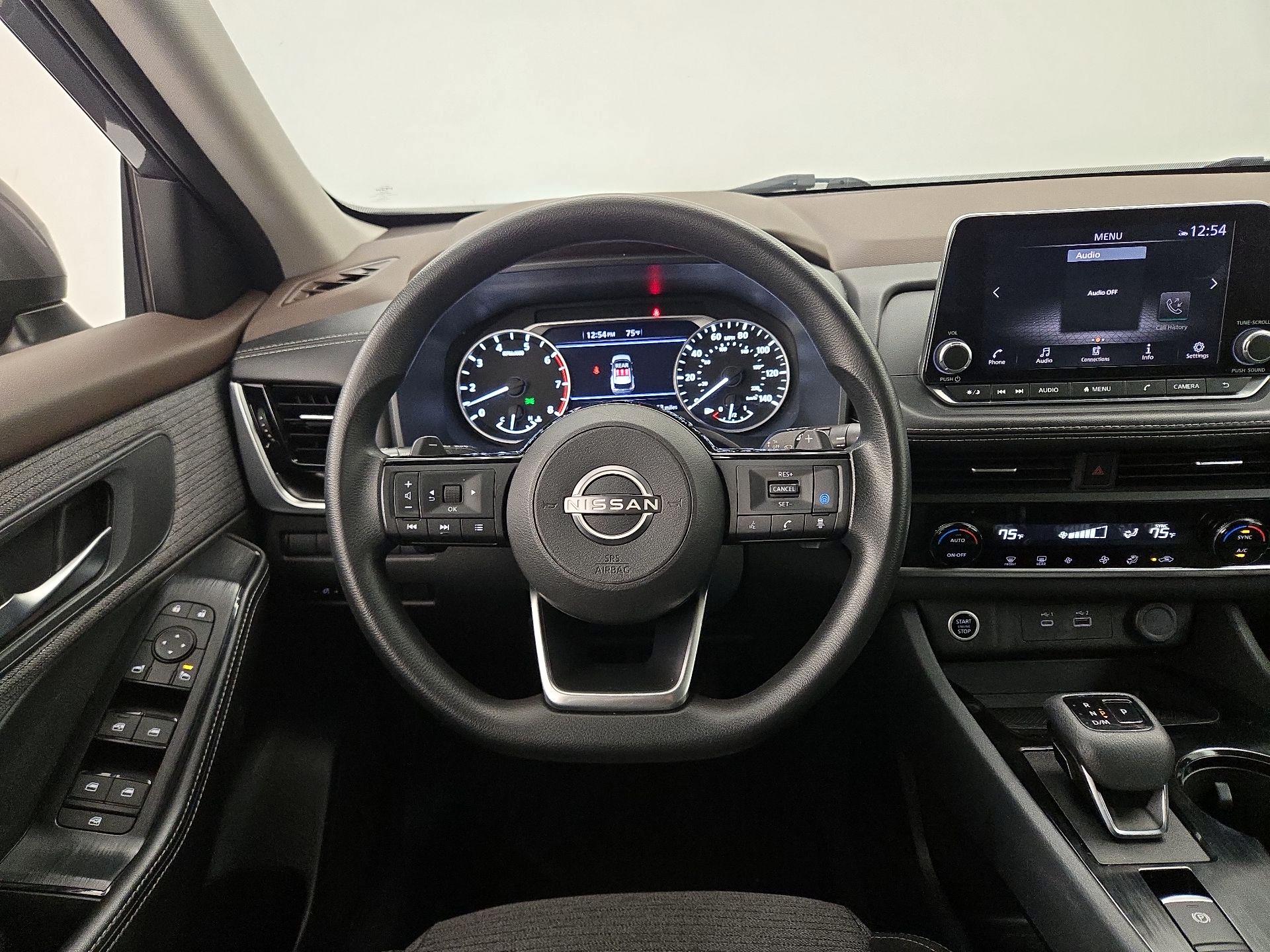 Thumbnail: 2023 Nissan Rogue - 10