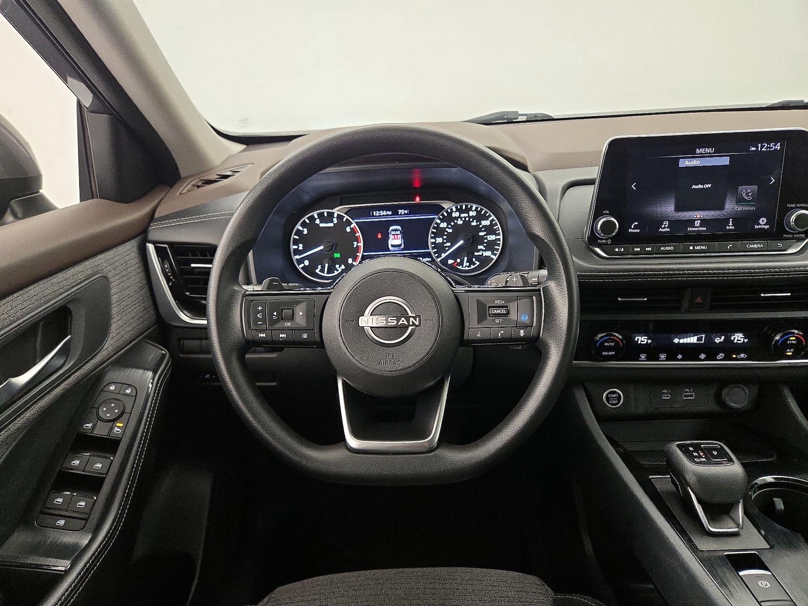 2023 Nissan Rogue SV - Photo 11