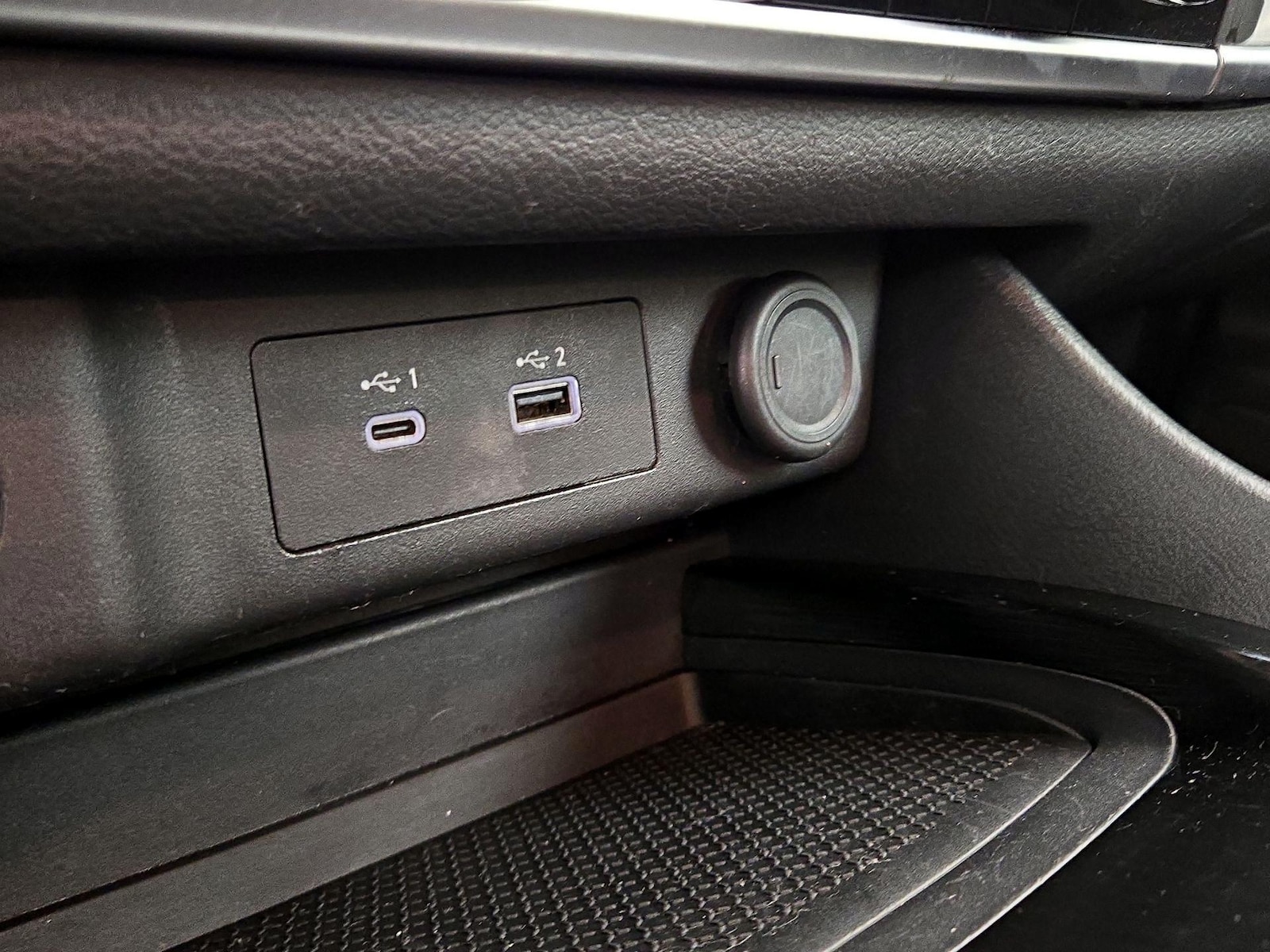 2023 Nissan Rogue SV - Photo 19