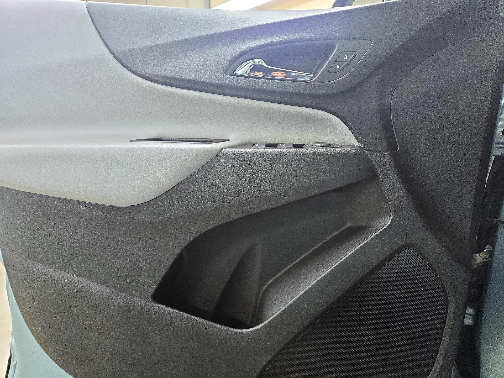 Thumbnail: 2022 Chevrolet Equinox - 12
