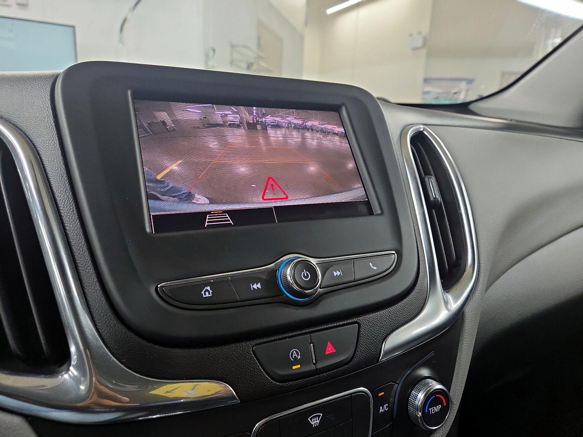 Thumbnail: 2022 Chevrolet Equinox - 14