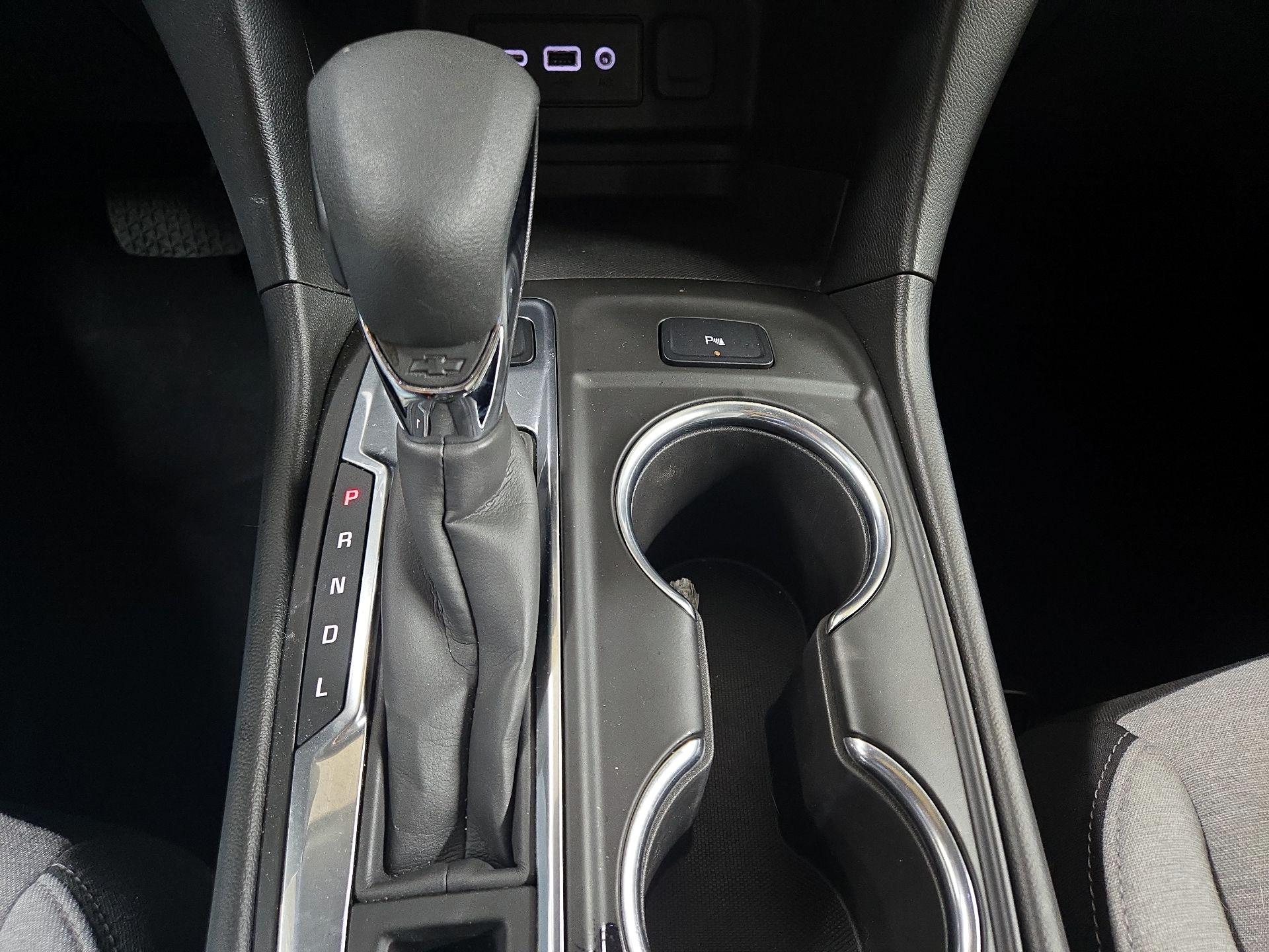 Thumbnail: 2022 Chevrolet Equinox - 17