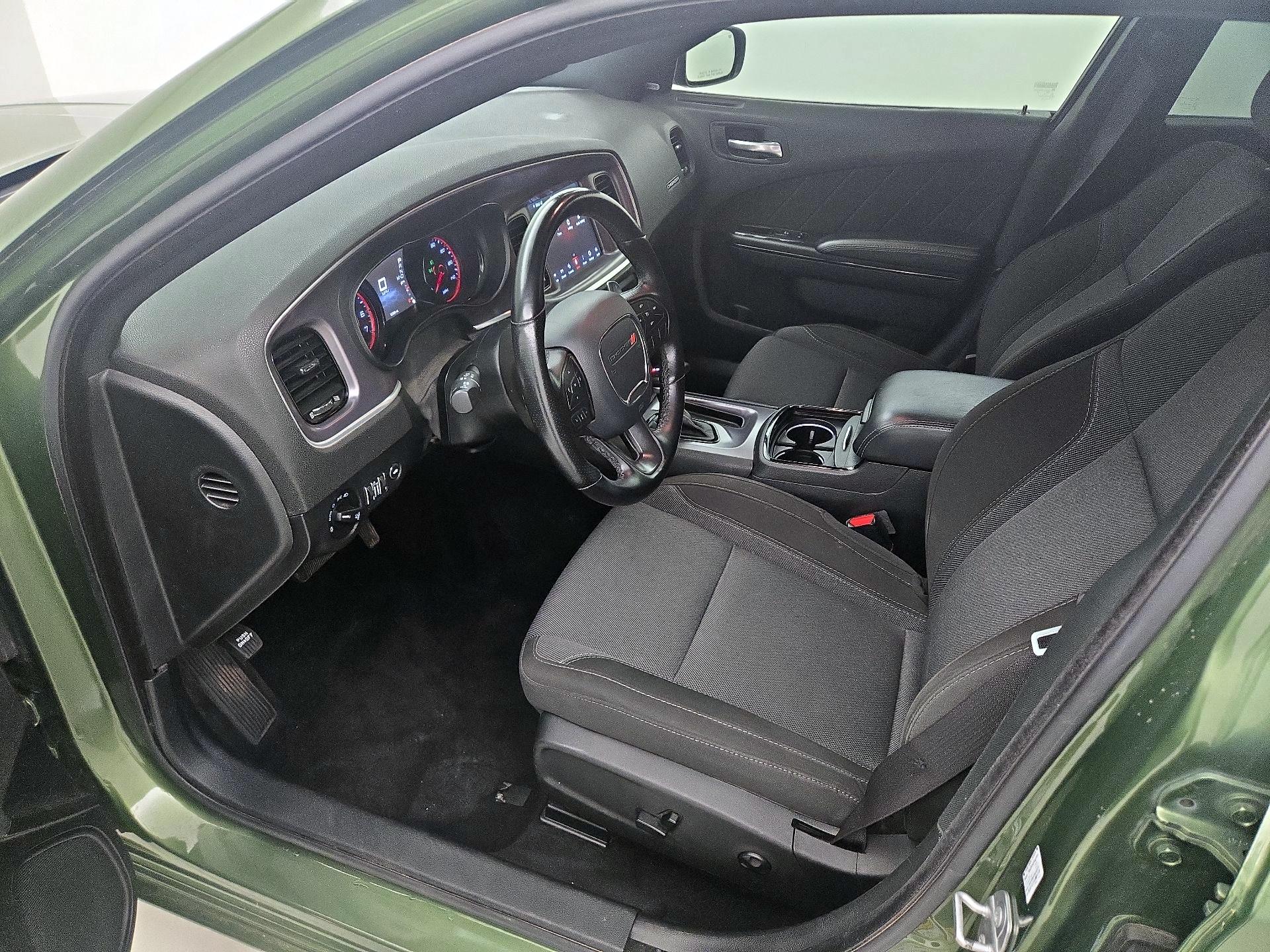 Thumbnail: 2020 Dodge Charger - 11