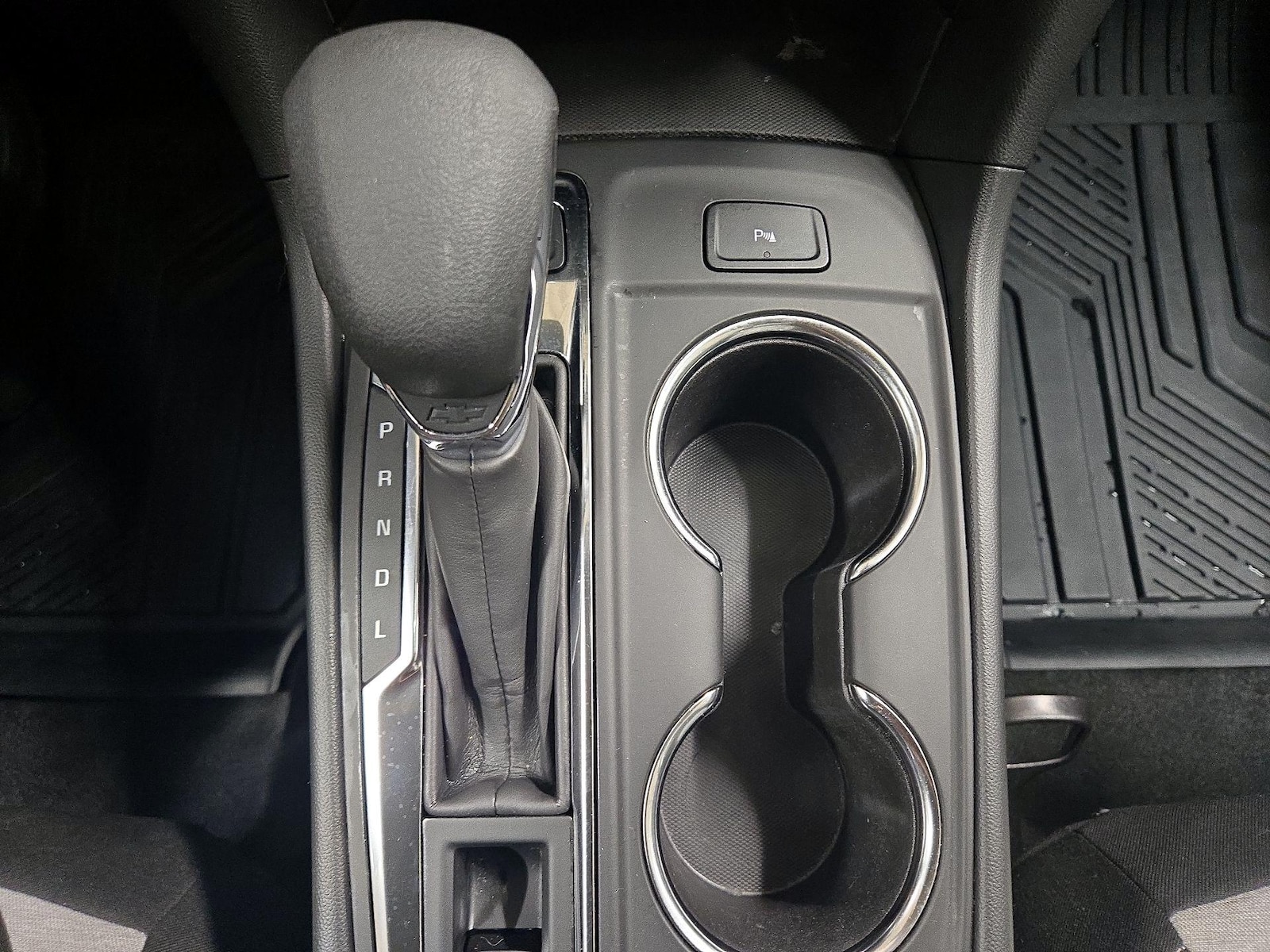 2024 Chevrolet Equinox LT - Photo 18