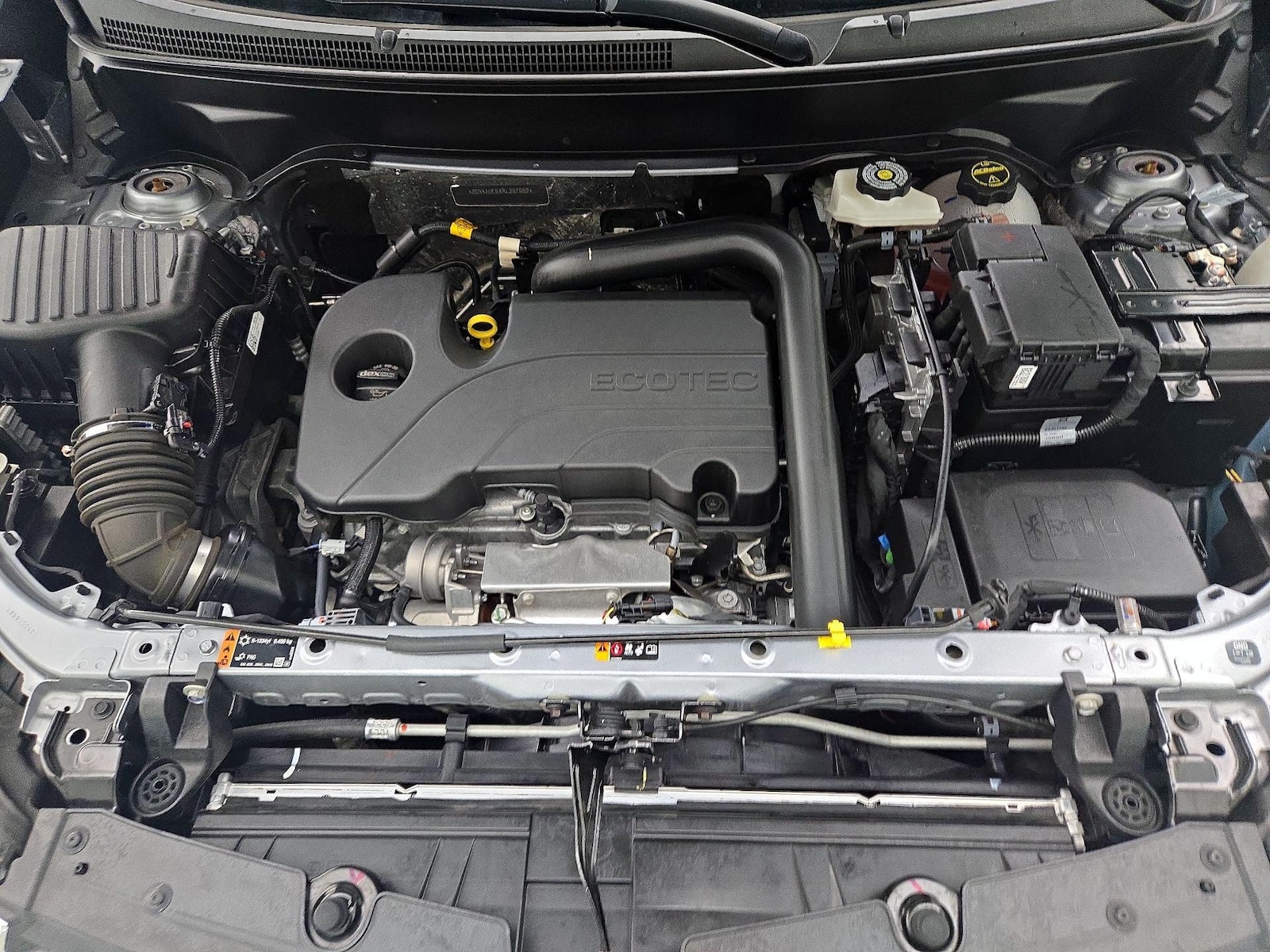 2024 Chevrolet Equinox LT - Photo 22