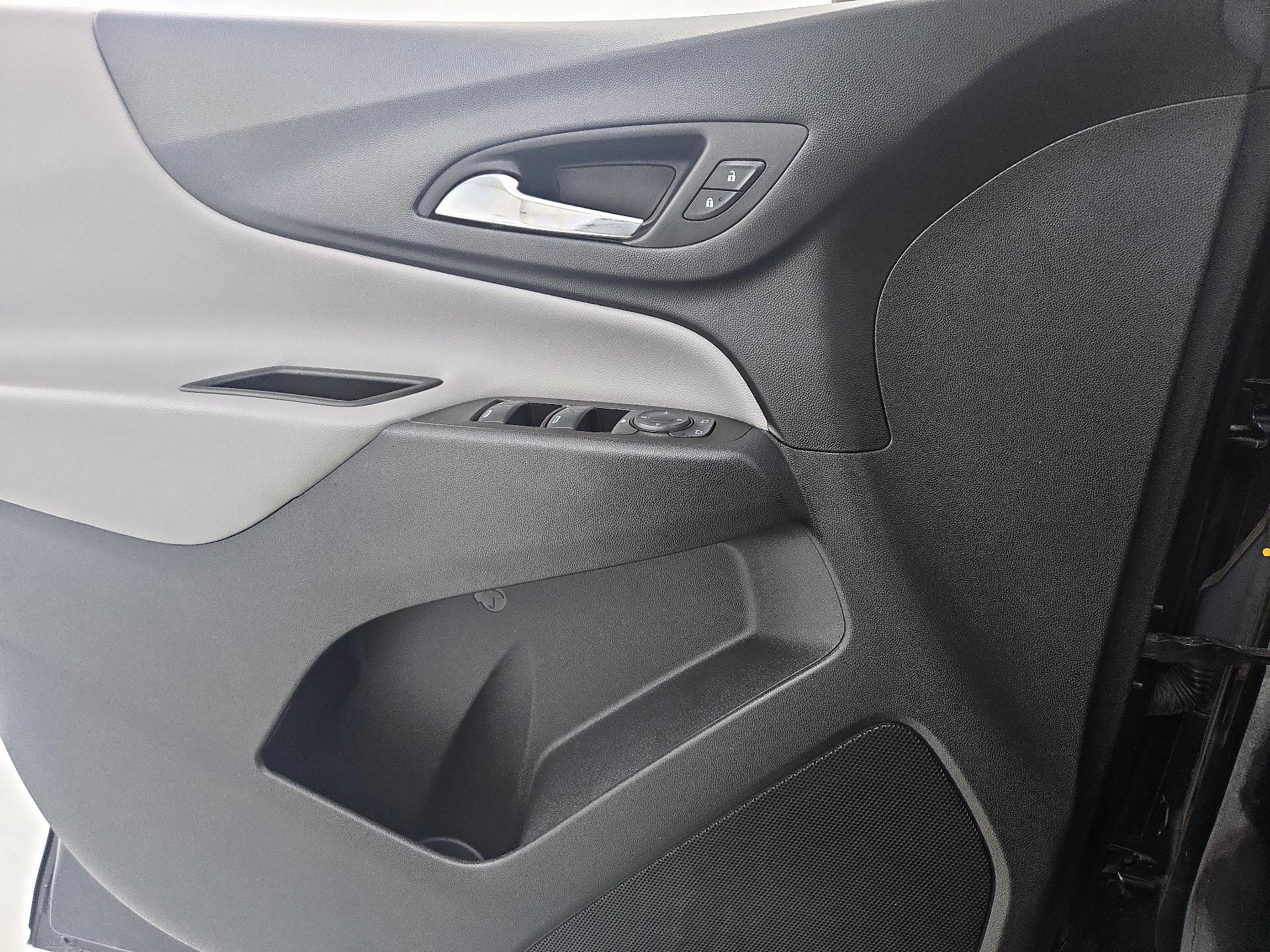 Thumbnail: 2021 Chevrolet Equinox - 12