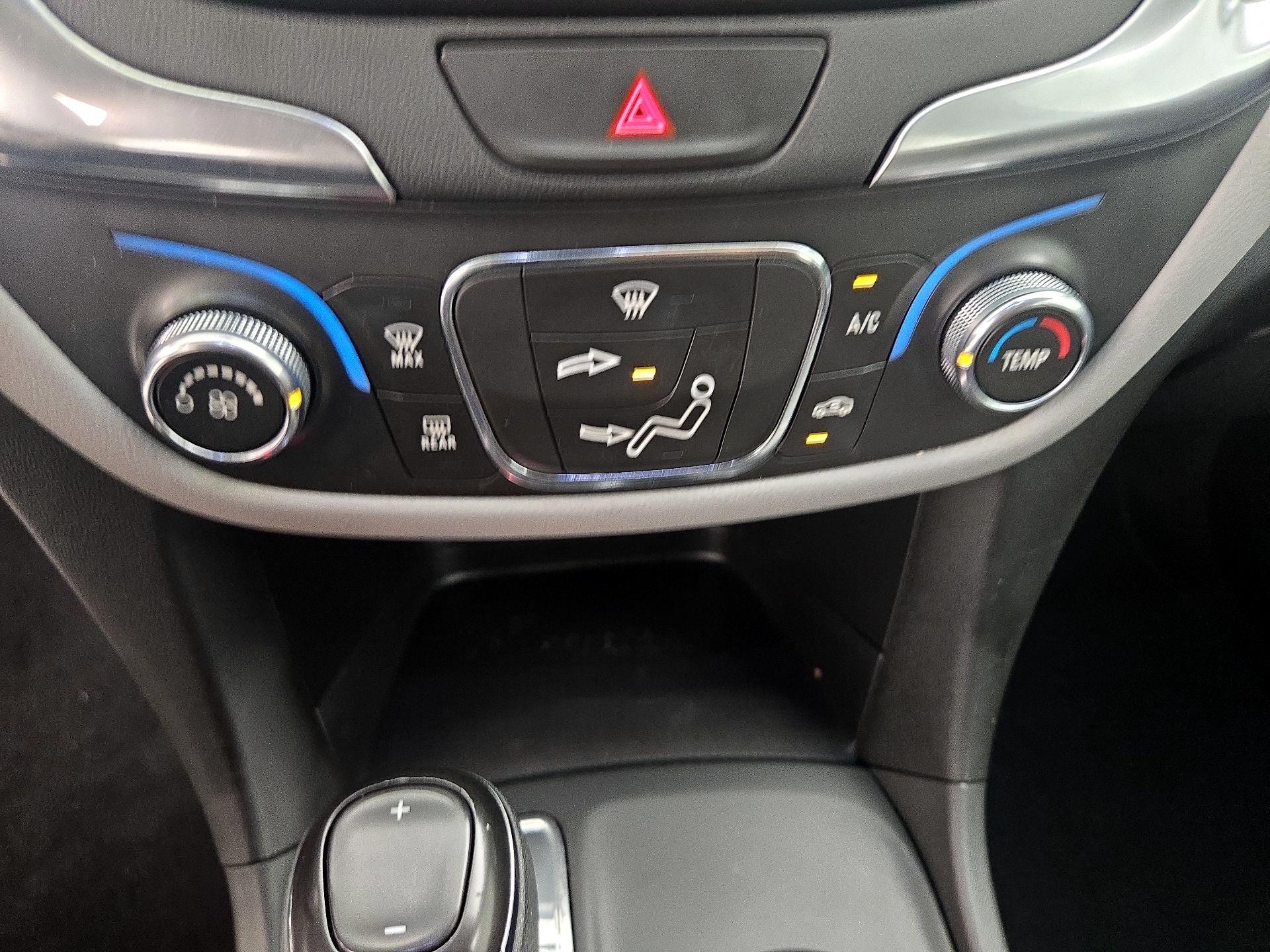 Thumbnail: 2021 Chevrolet Equinox - 16