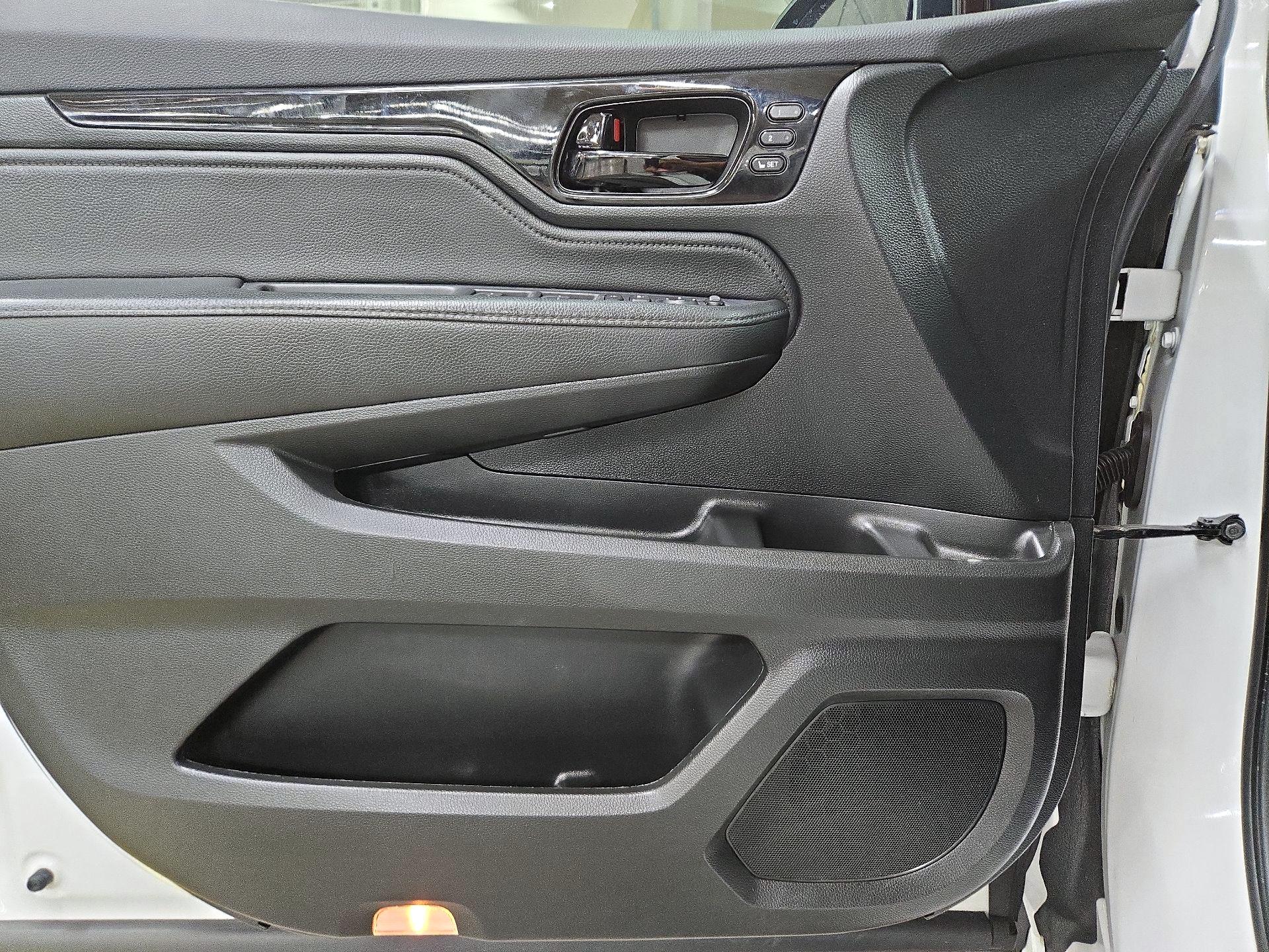 Thumbnail: 2023 Honda Odyssey - 12
