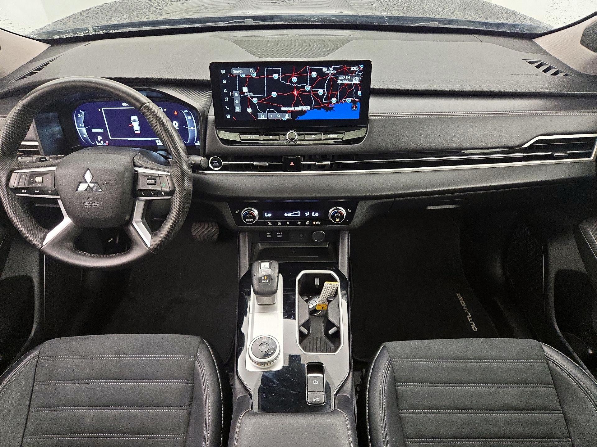 Thumbnail: 2025 Mitsubishi Outlander - 9