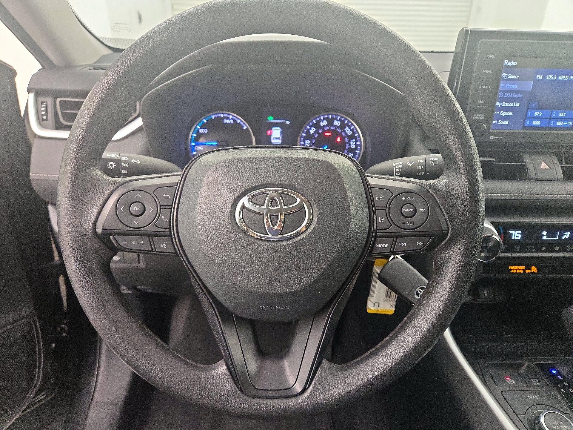 Thumbnail: 2021 Toyota RAV4 - 10