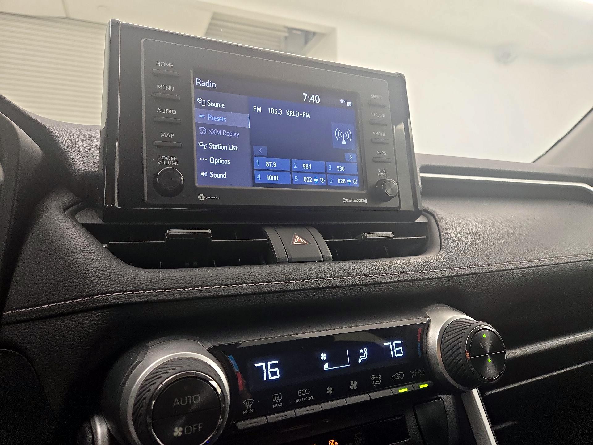 Thumbnail: 2021 Toyota RAV4 - 15