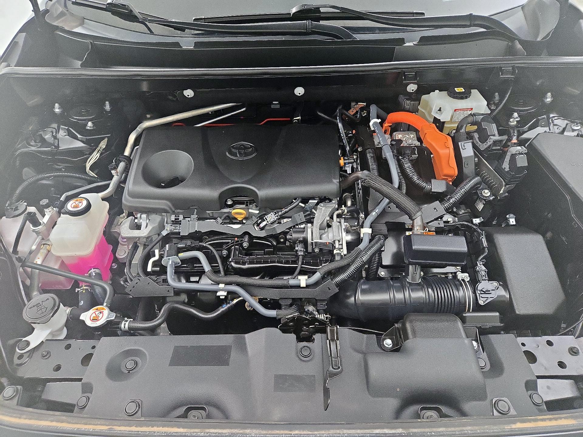 Thumbnail: 2021 Toyota RAV4 - 20