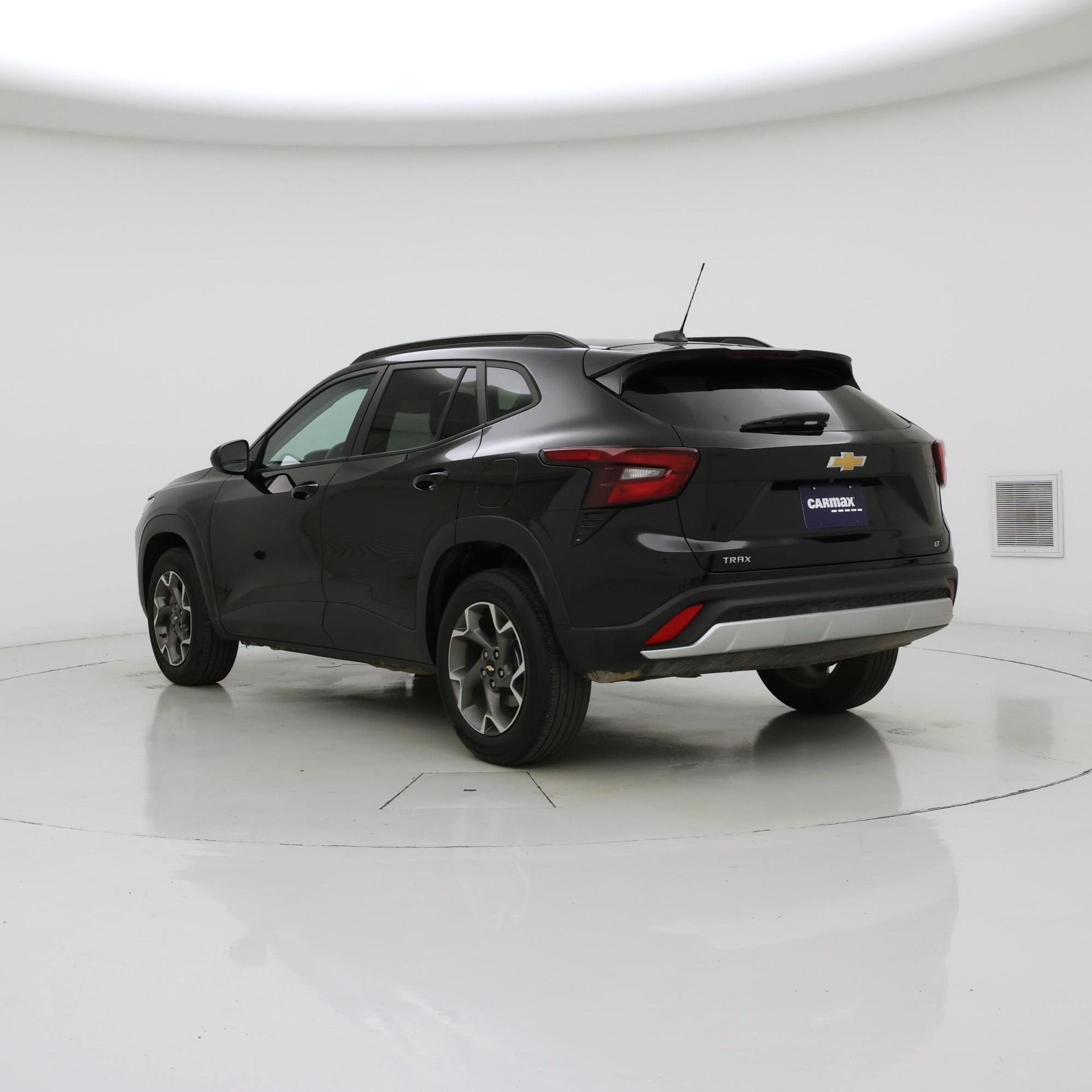 Thumbnail: 2025 Chevrolet Trax - 2