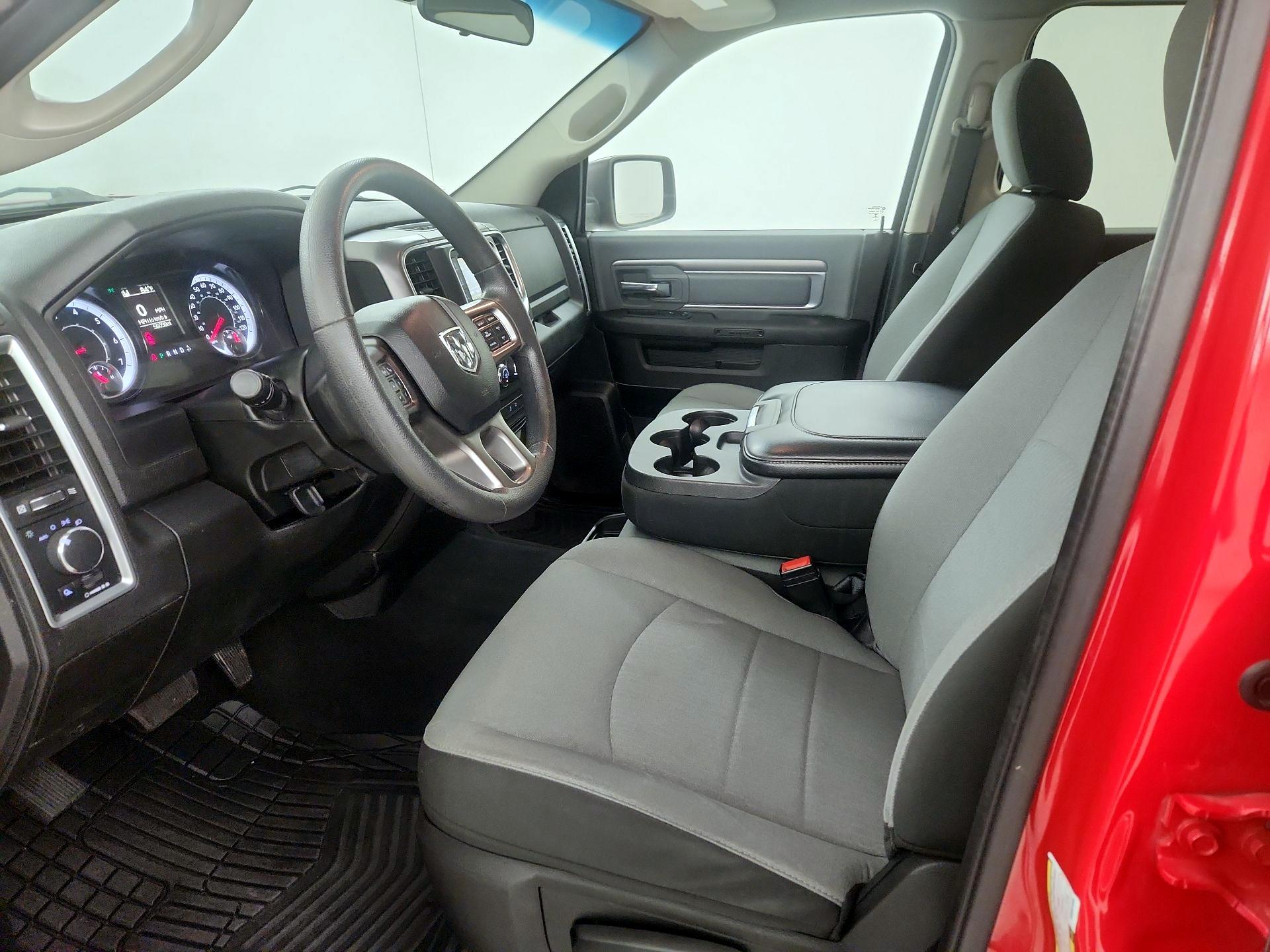 Thumbnail: 2021 RAM 1500 Classic - 11