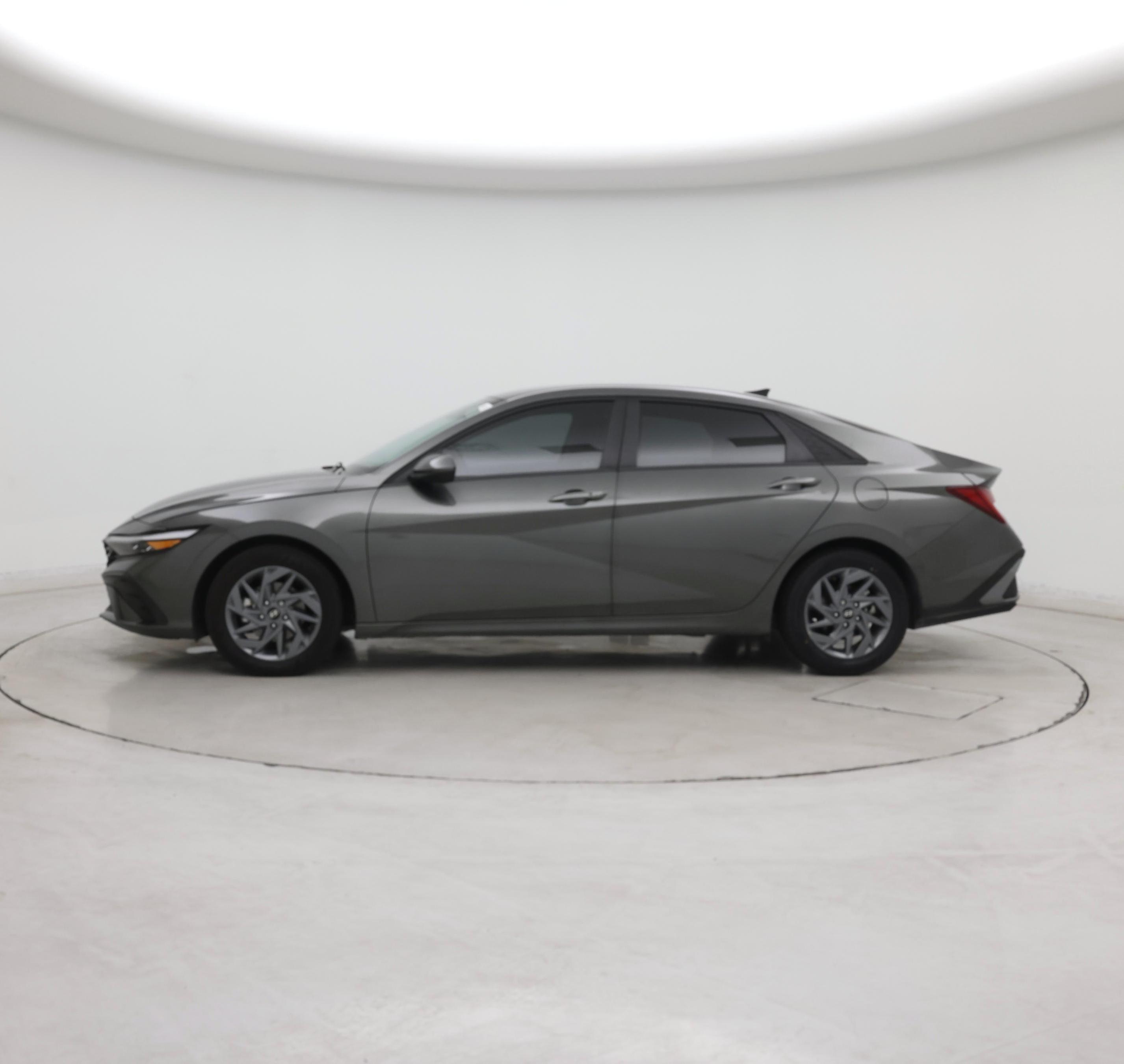 Thumbnail: 2025 Hyundai Elantra - 3