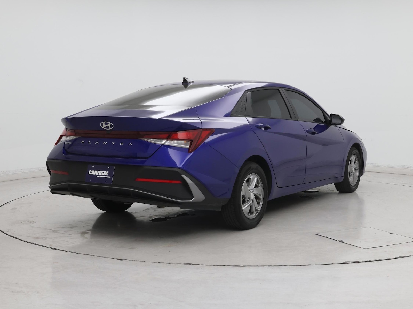 2025 Hyundai Elantra SE - Photo 9