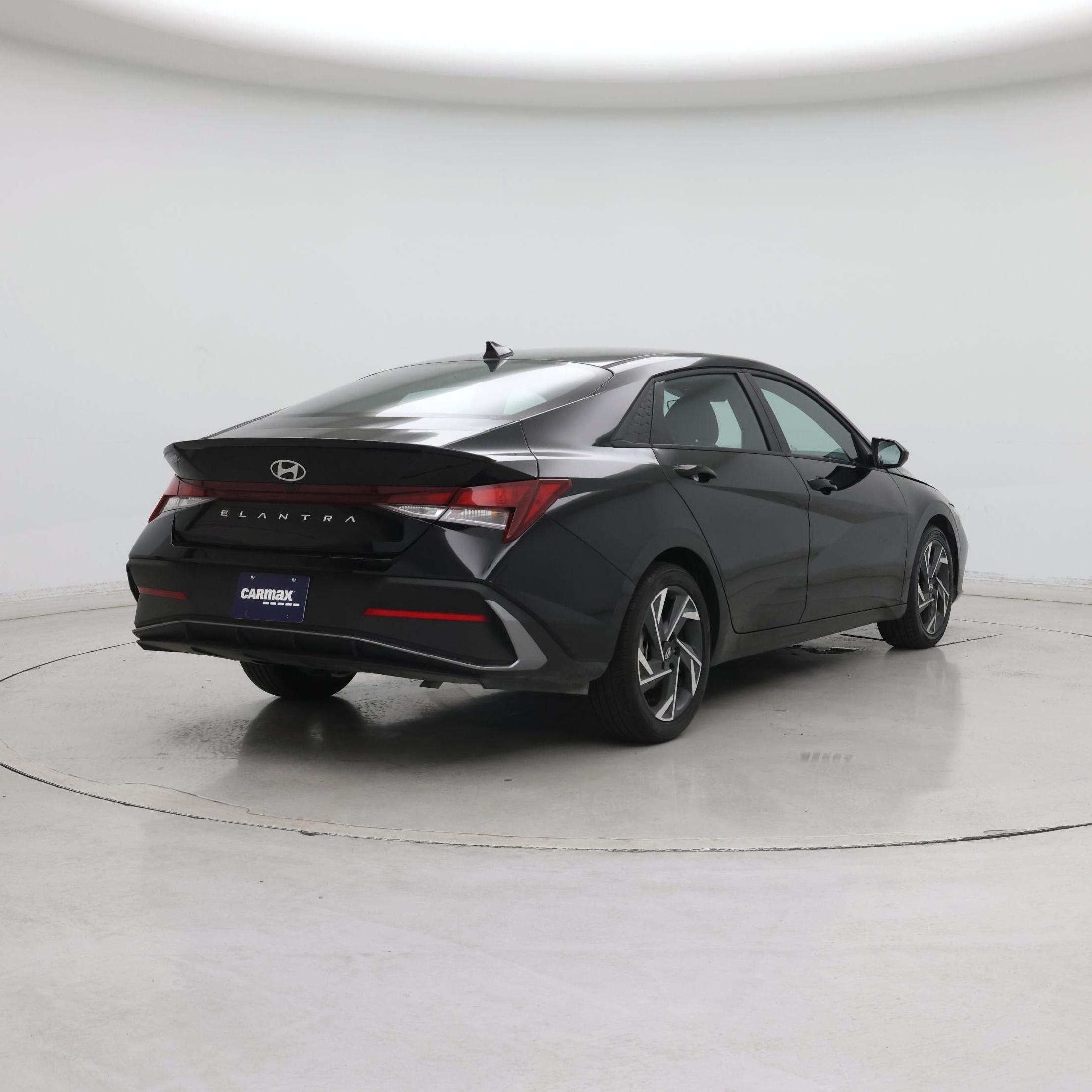 Thumbnail: 2025 Hyundai Elantra - 8
