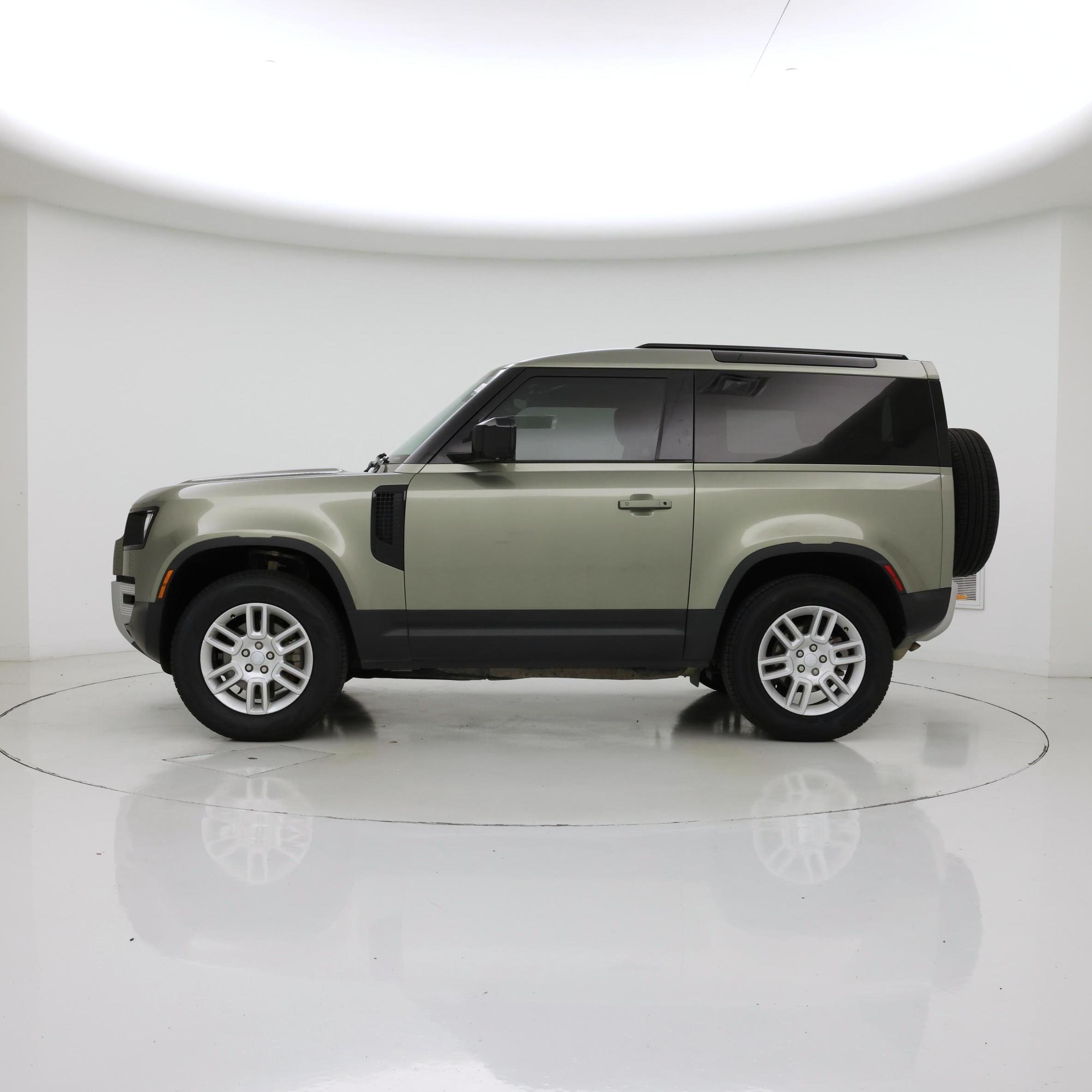 Thumbnail: 2023 Land Rover Defender - 3