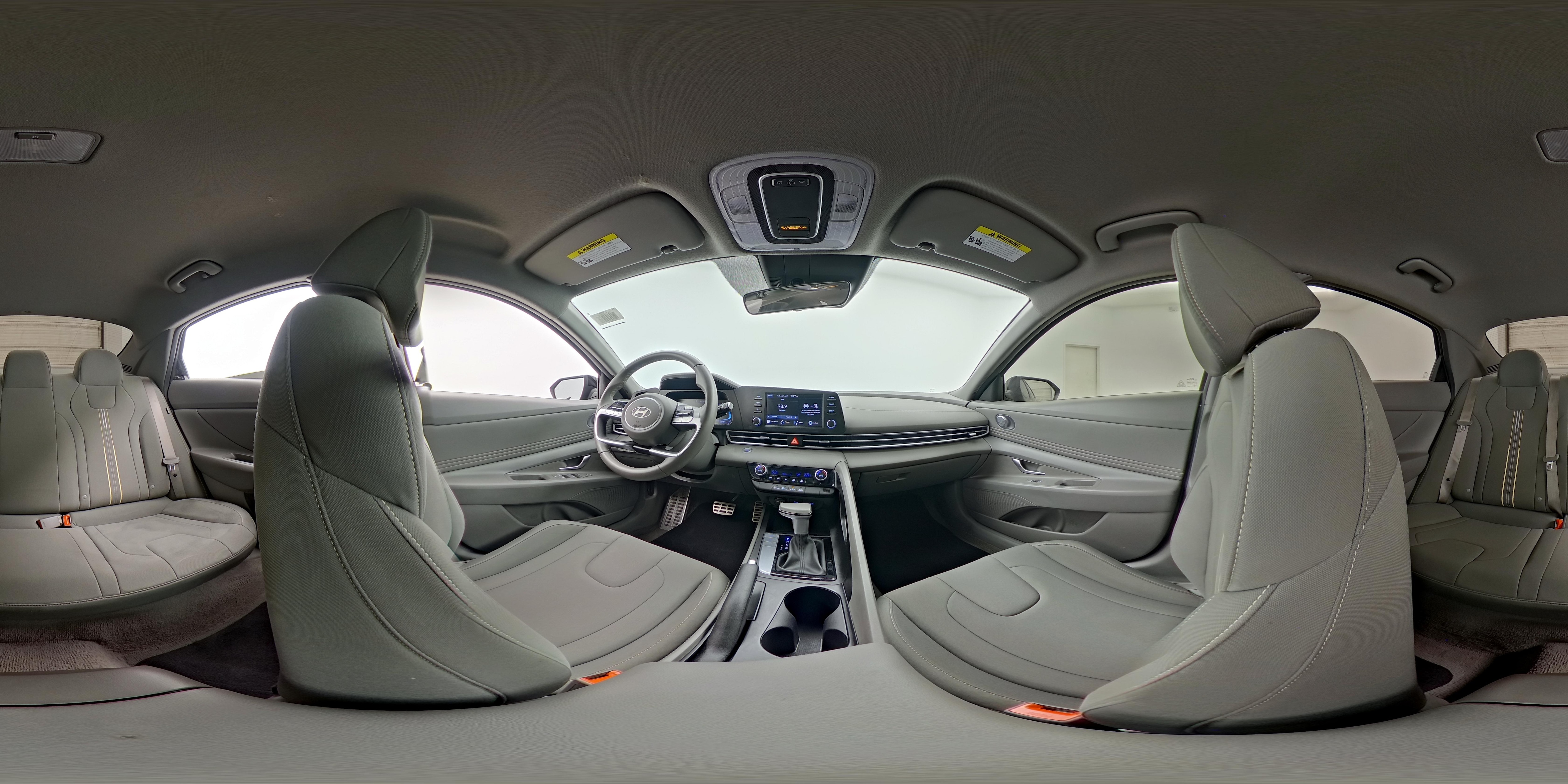 2025 Hyundai Elantra SEL - Photo 24