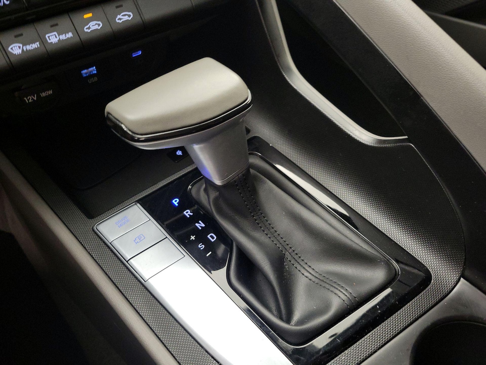 2025 Hyundai Elantra SEL - Photo 18