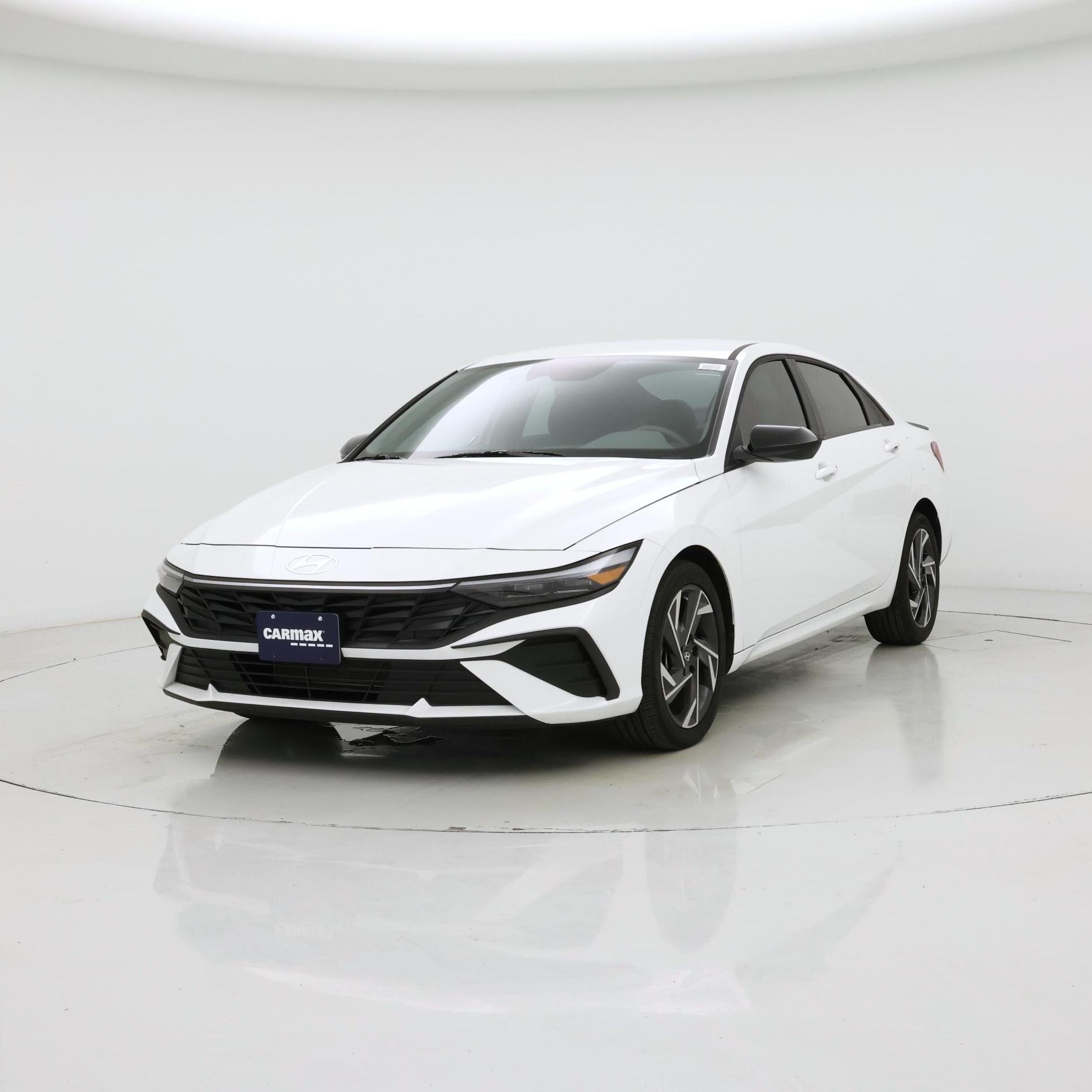 Thumbnail: 2025 Hyundai Elantra - 4