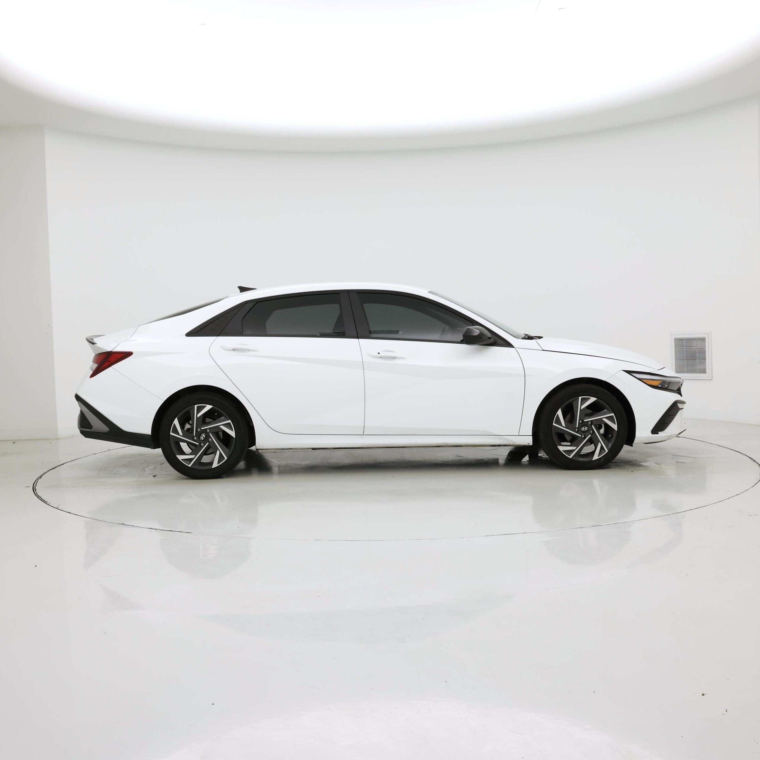Thumbnail: 2025 Hyundai Elantra - 7