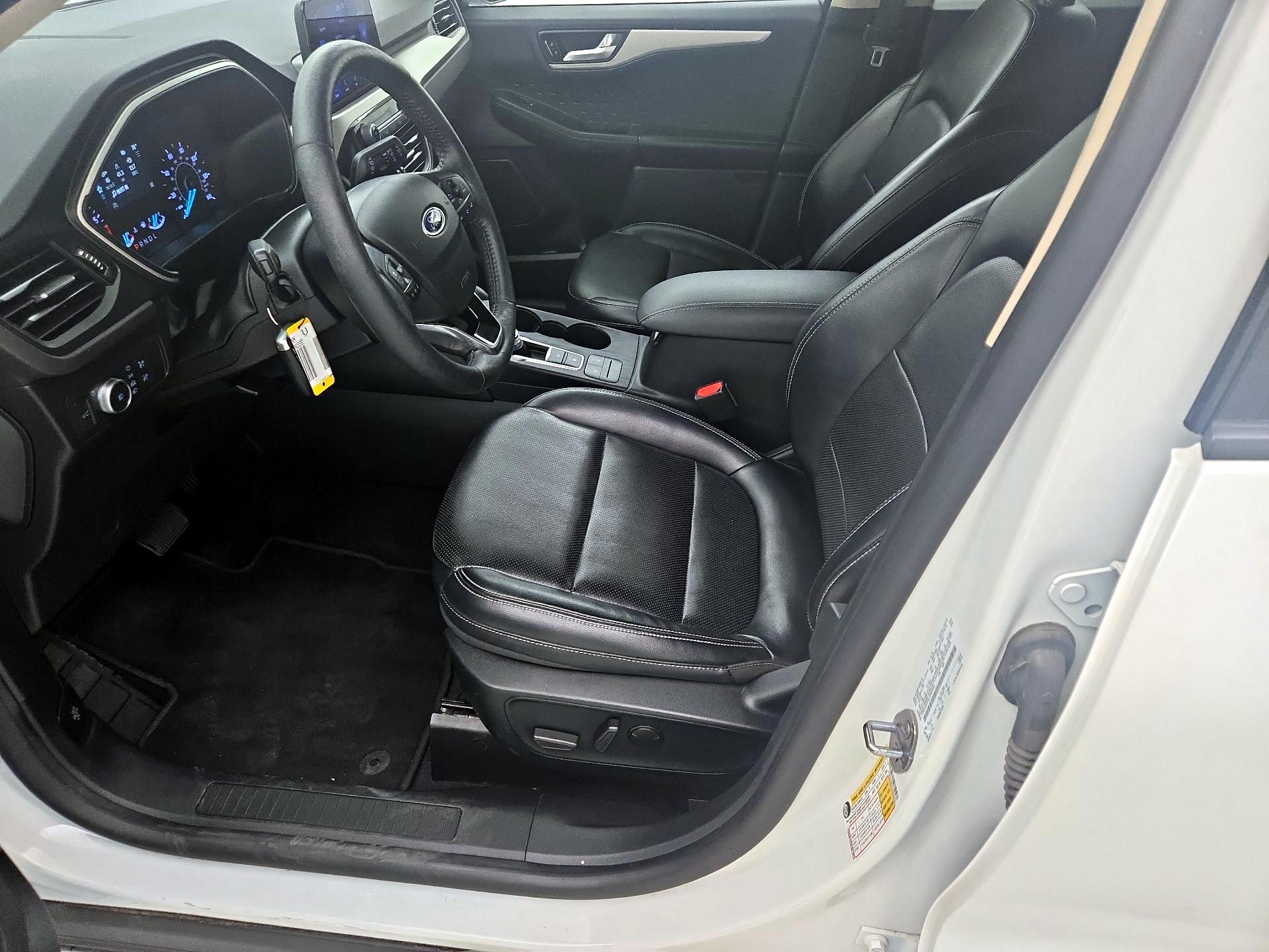 Thumbnail: 2020 Ford Escape - 9