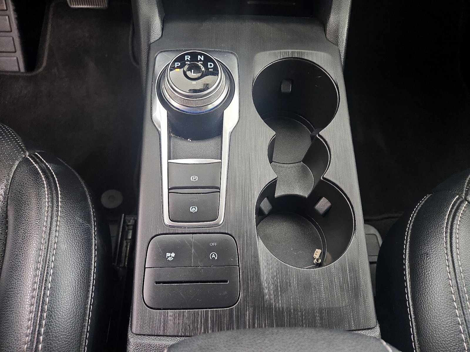 2020 Ford Escape SEL - Photo 16