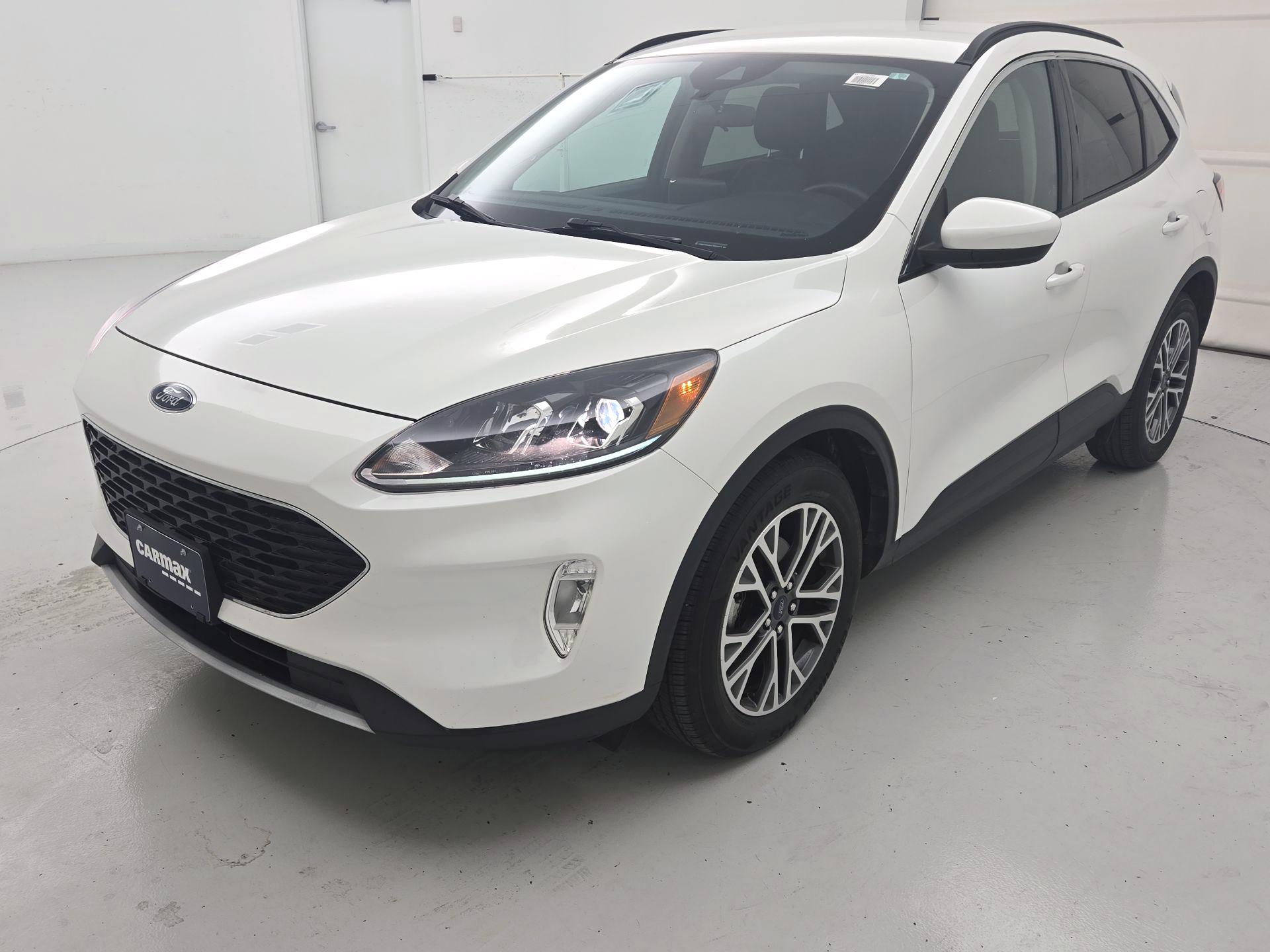 Thumbnail: 2020 Ford Escape - 3