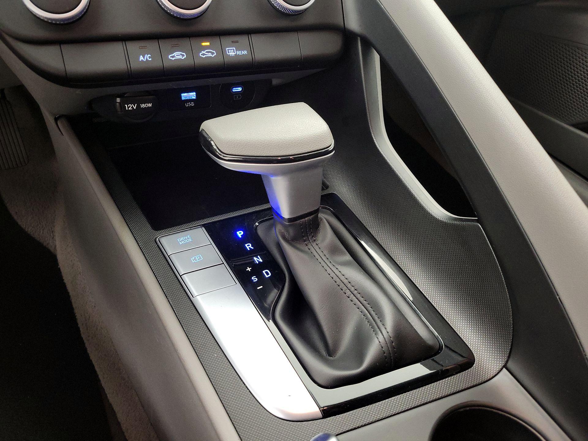 Thumbnail: 2025 Hyundai Elantra - 17