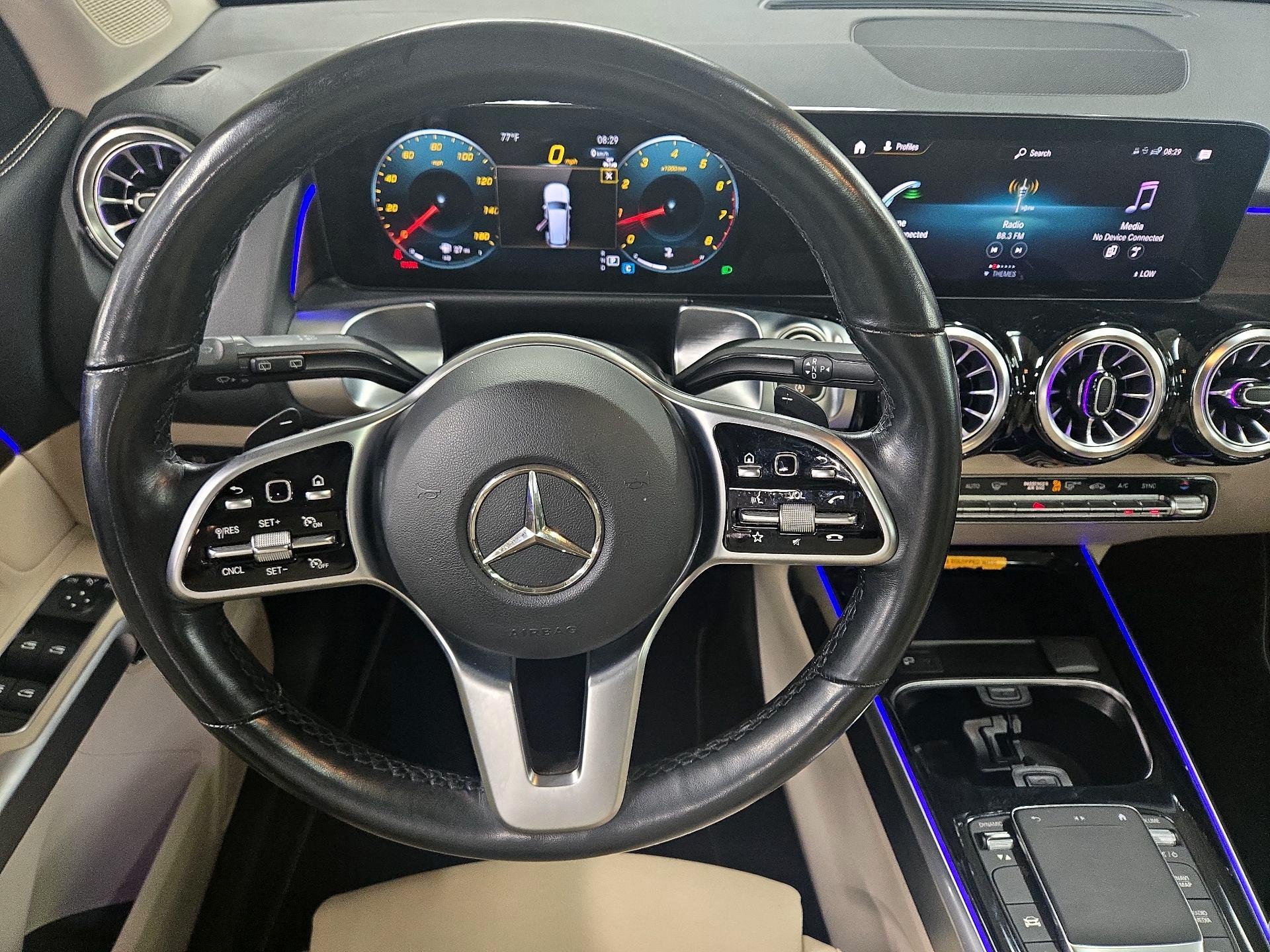Thumbnail: 2023 Mercedes-Benz GLB - 10
