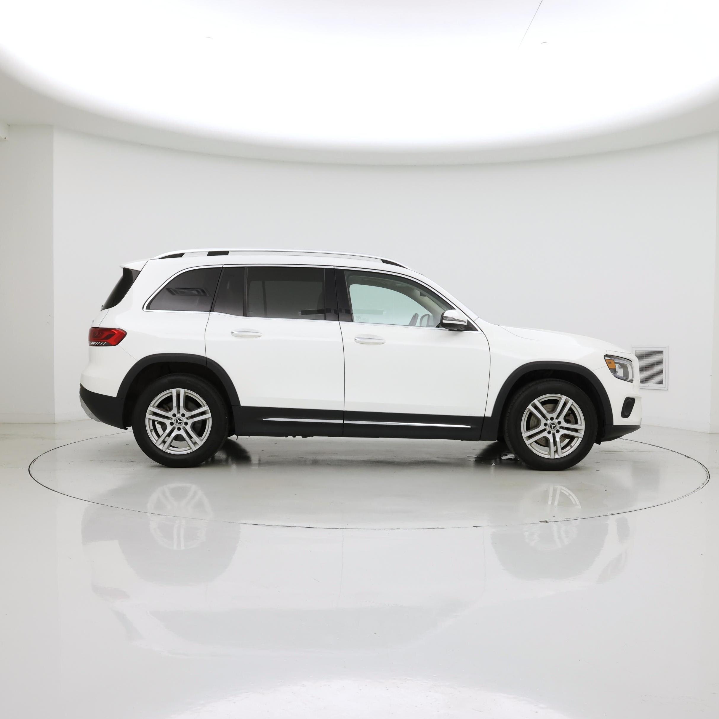 Thumbnail: 2023 Mercedes-Benz GLB - 7