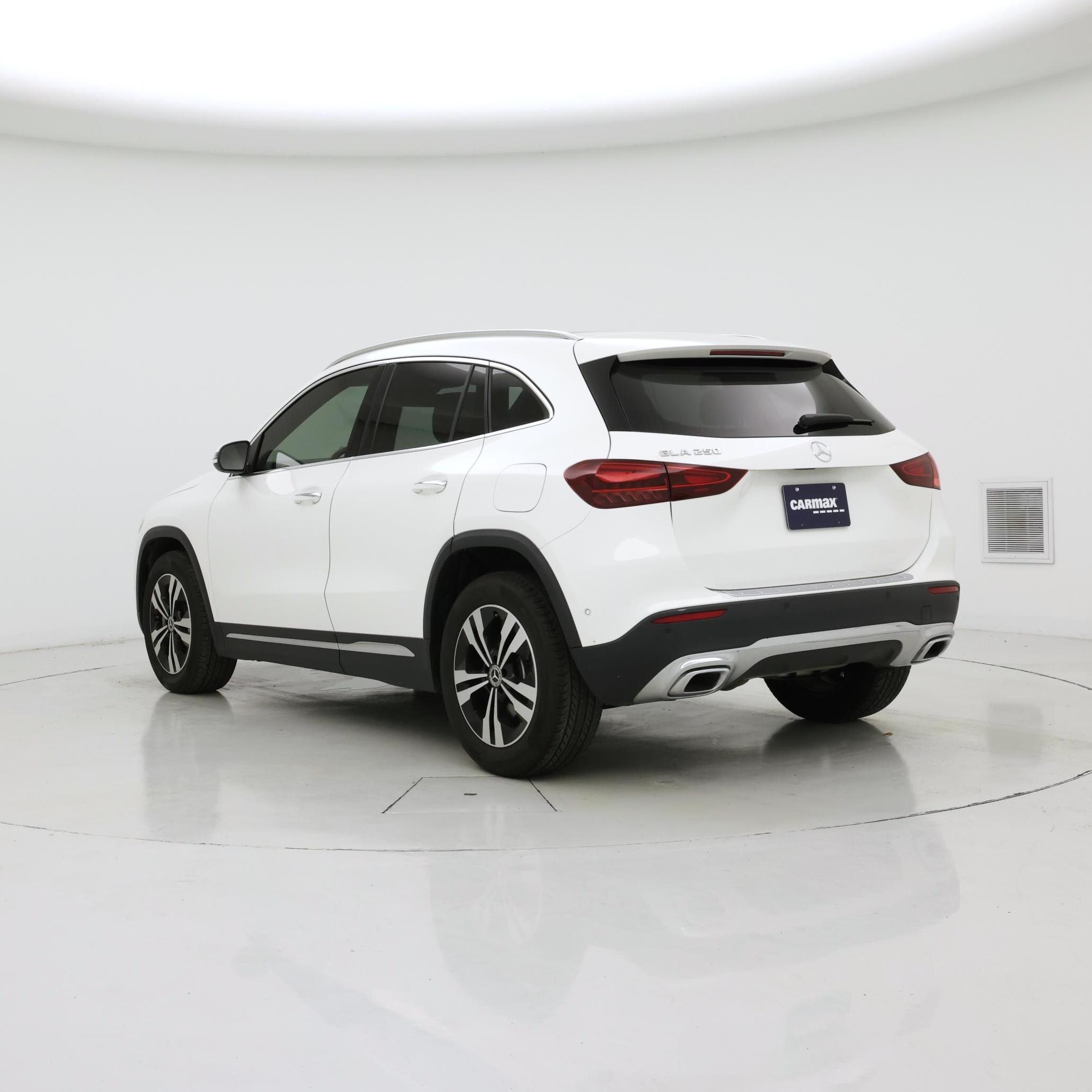Thumbnail: 2025 Mercedes-Benz GLA - 2