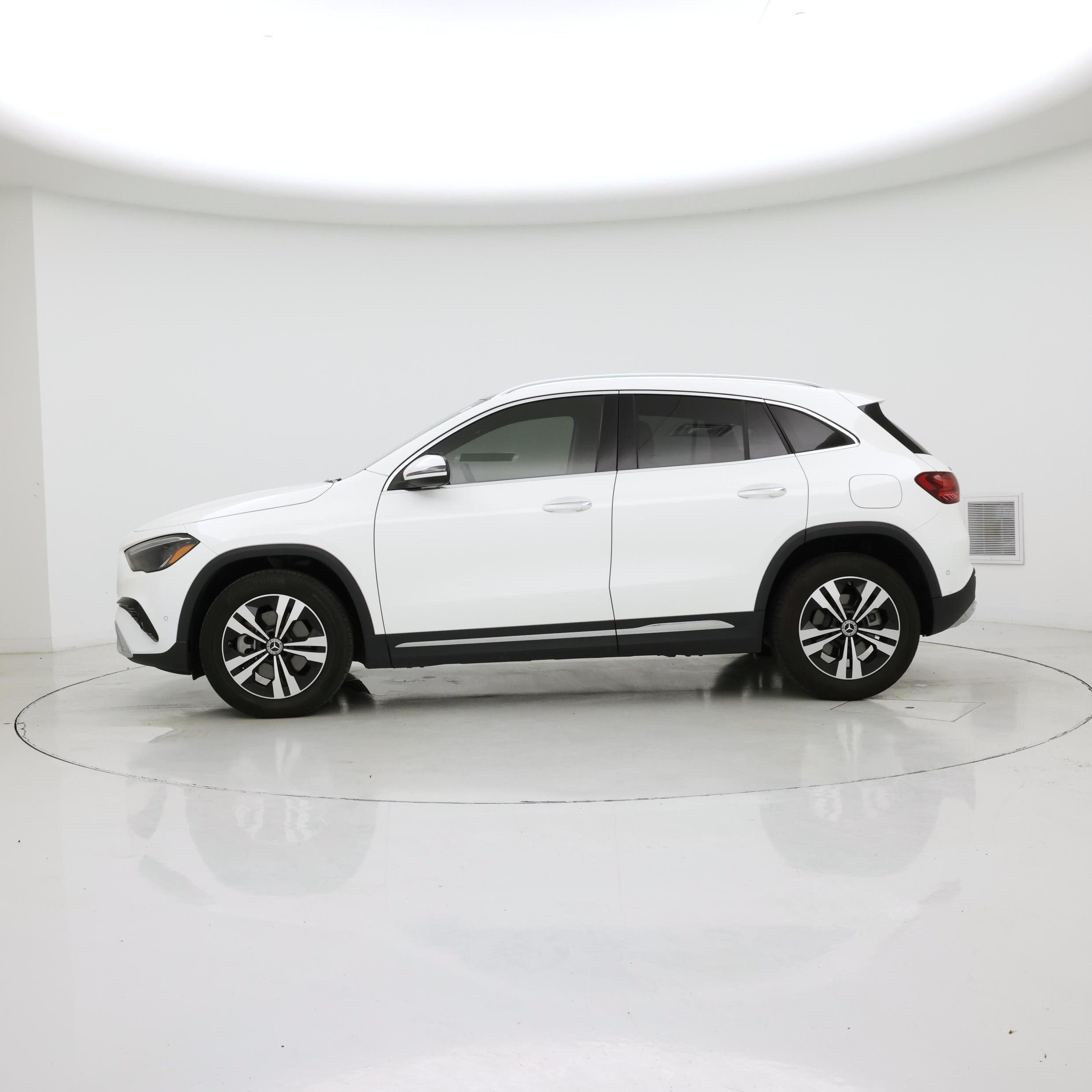Thumbnail: 2025 Mercedes-Benz GLA - 3