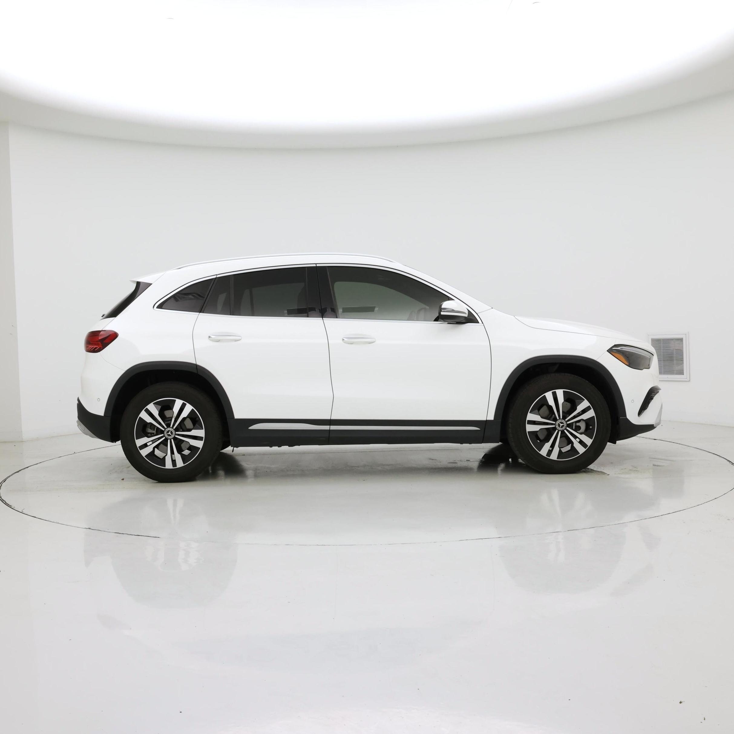 Thumbnail: 2025 Mercedes-Benz GLA - 7