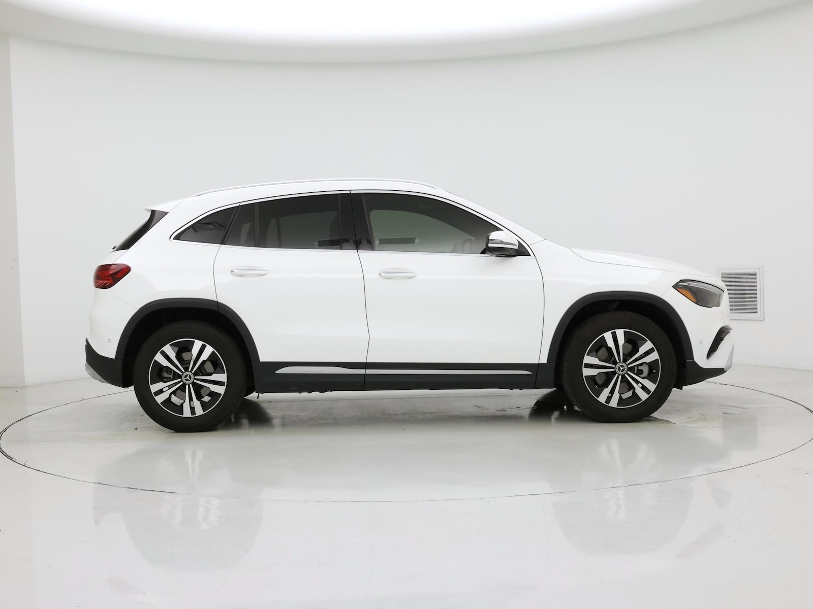 2025 Mercedes-Benz GLA250, photo 8