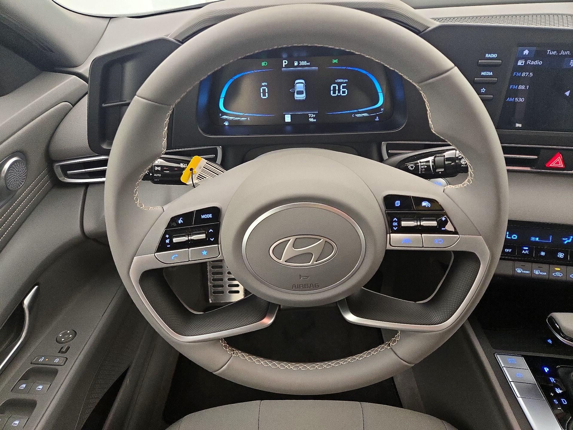 Thumbnail: 2025 Hyundai Elantra - 10
